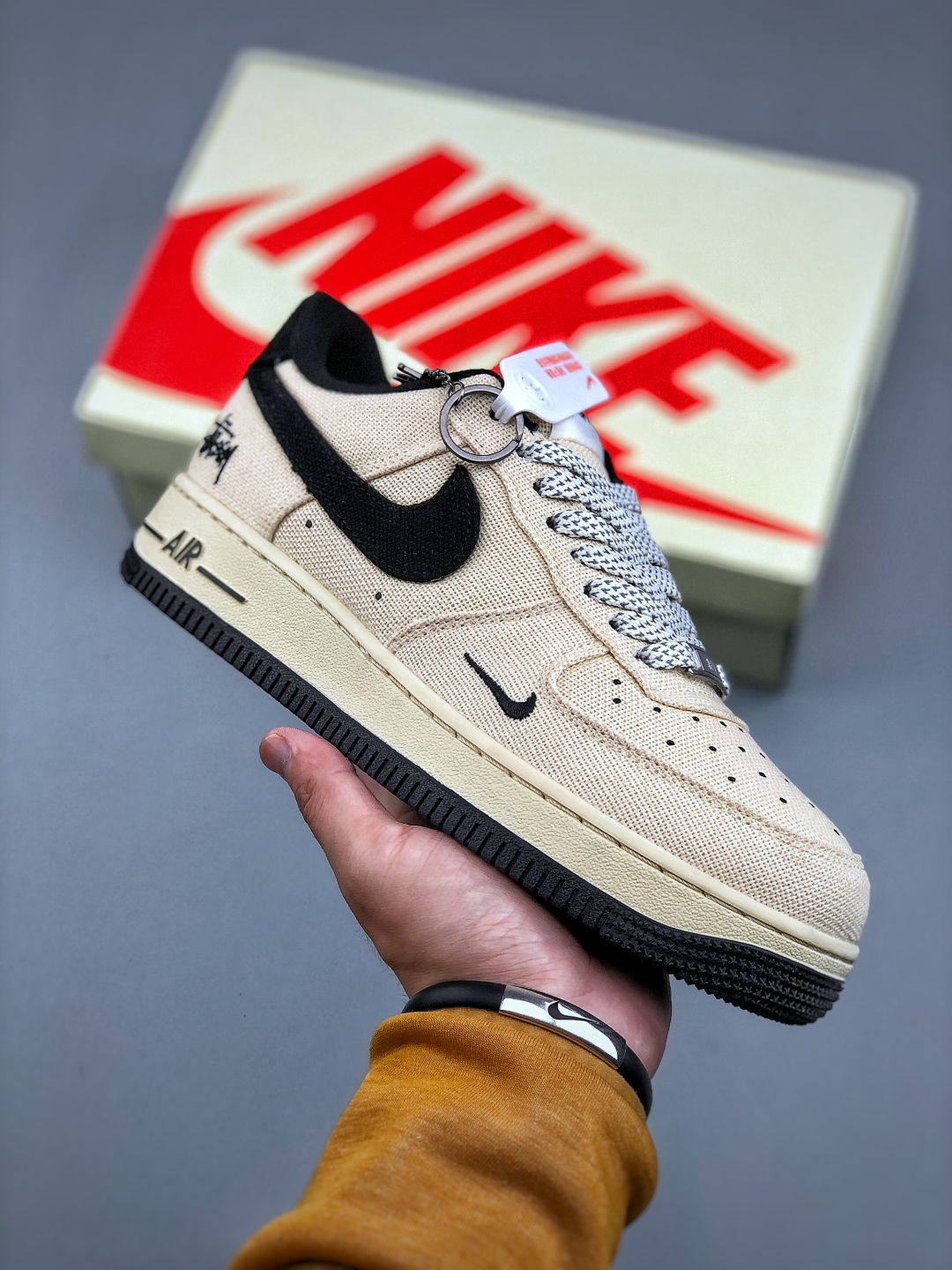 Nike Air Force 1 Low 07 x Stussy Canvas Sneakers - Limited Edition 2 cmp i1745875206242 2244 0 0