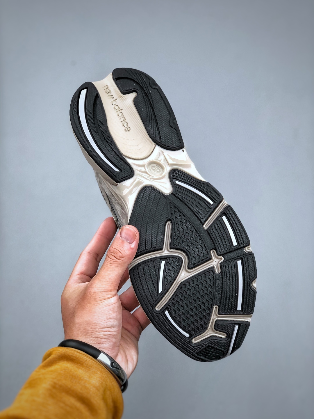 New Balance 2010 Series Classic Retro Casual Sports Sneakers - Style U2010RC 9 cmp i1745875260129 9707 0 7