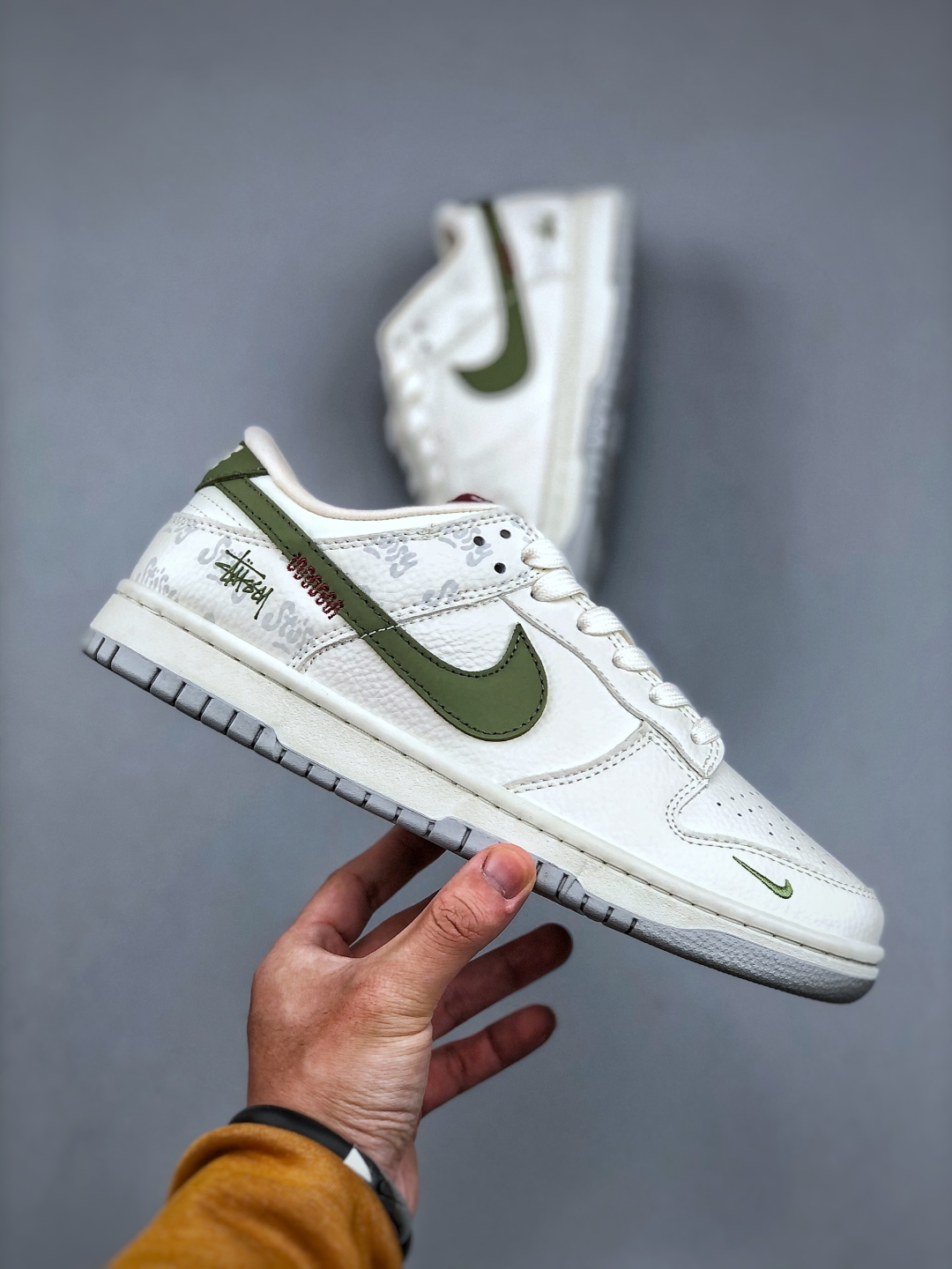 Nike SB Dunk Low x Stussy: Premium White & Green Sneaker Collection 5 cmp i1745875955389 5706 0 3