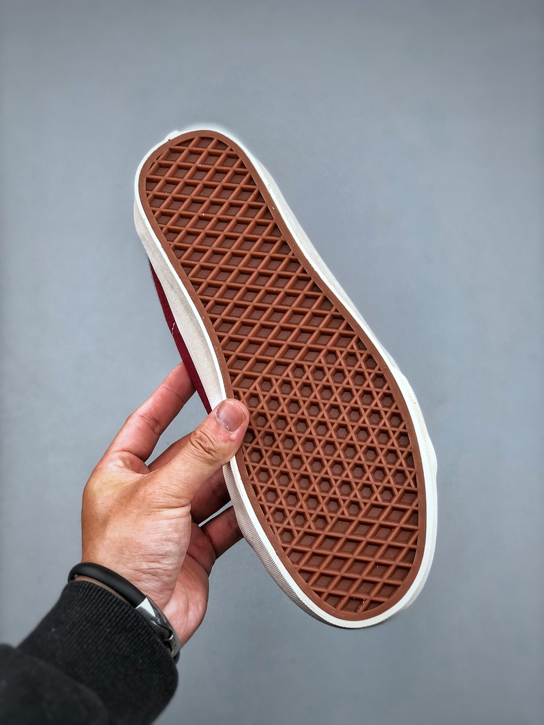 Vans SK8-Mid Burgundy Canvas Sneaker Classic Mid-Top Unisex Skate Shoes 9 cmp i1745959973185 3494 0 7