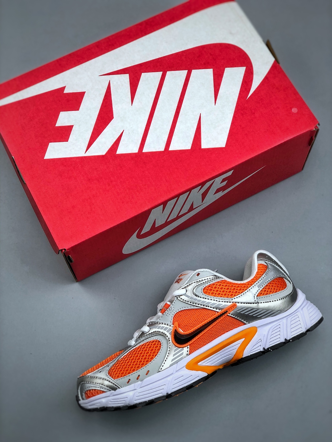 Nike V5 RNR Running Shoes - Comfortable, Versatile, and Slip-Resistant 4 cmp i1745960415163 7623 0 2
