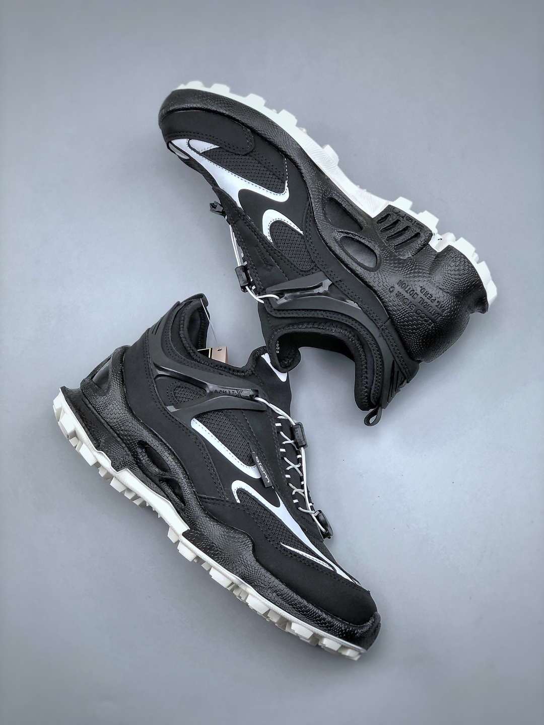 Ecco爱步皮条带网 透气 经典和现代工艺品质融合