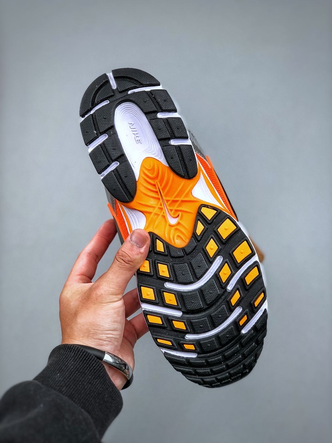 Nike V5 RNR Running Shoes - Comfortable, Versatile, and Slip-Resistant 9 cmp i1745960557177 5524 0 7