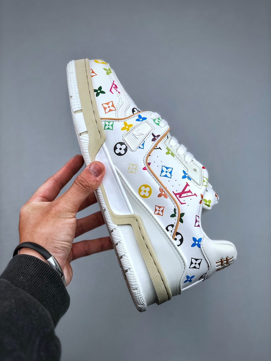 Louis Vuitton Trainer Sneaker Low: Iconic Design, Supreme Comfort 3 cmp i1745960639382 6829 0 1