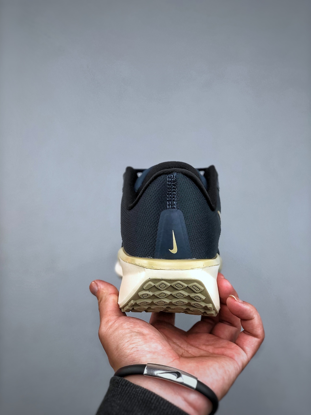 Nike Quest 6 Running Shoes - Breathable Mesh, Stylish Design, Ultimate Comfort 8 cmp i1745960673984 8252 0 6