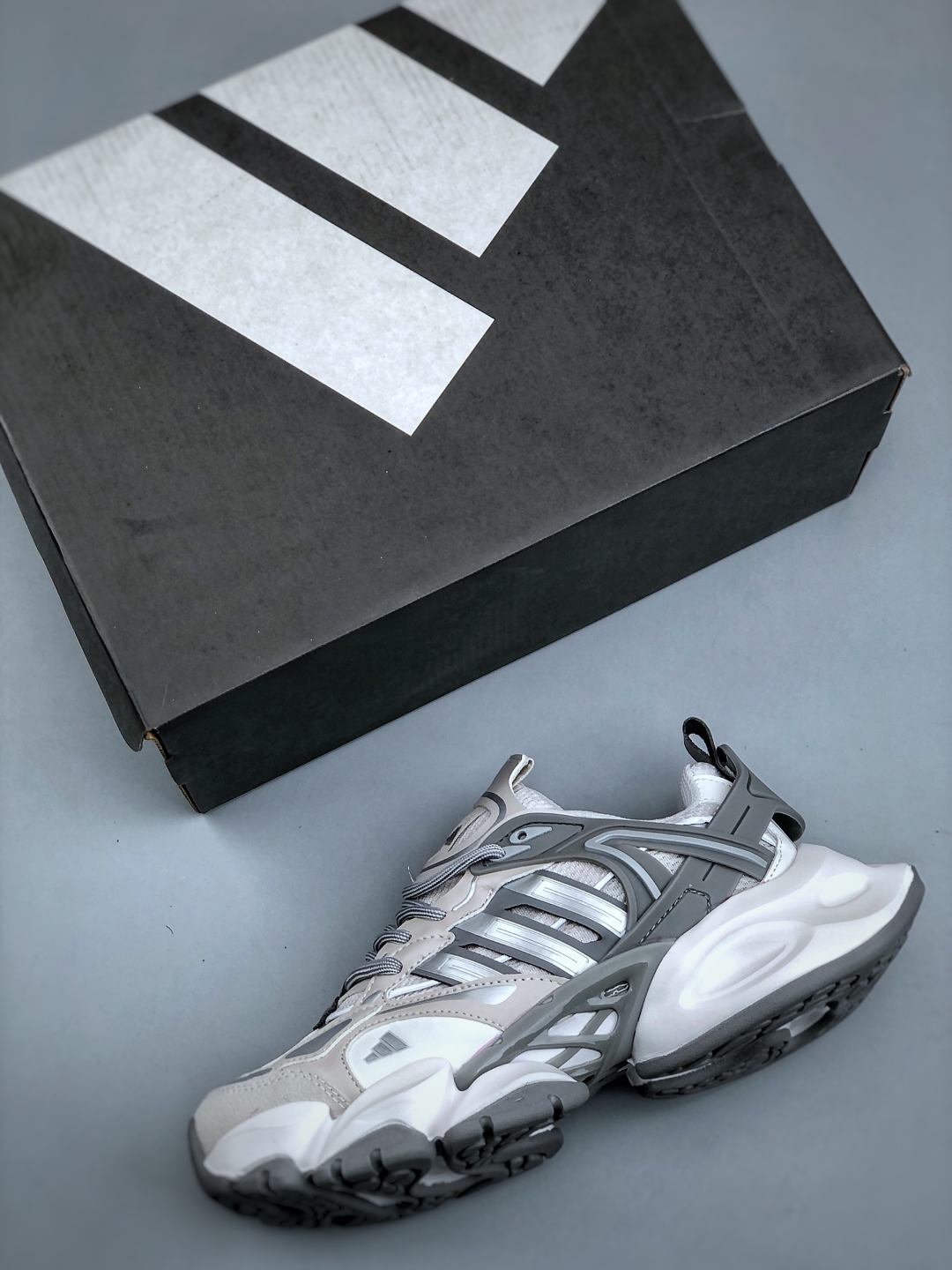 Adidas AD XLG Runner Deluxe CNY Retro Dad Shoes IH1583 4 cmp i1745960769938 4487 0 2