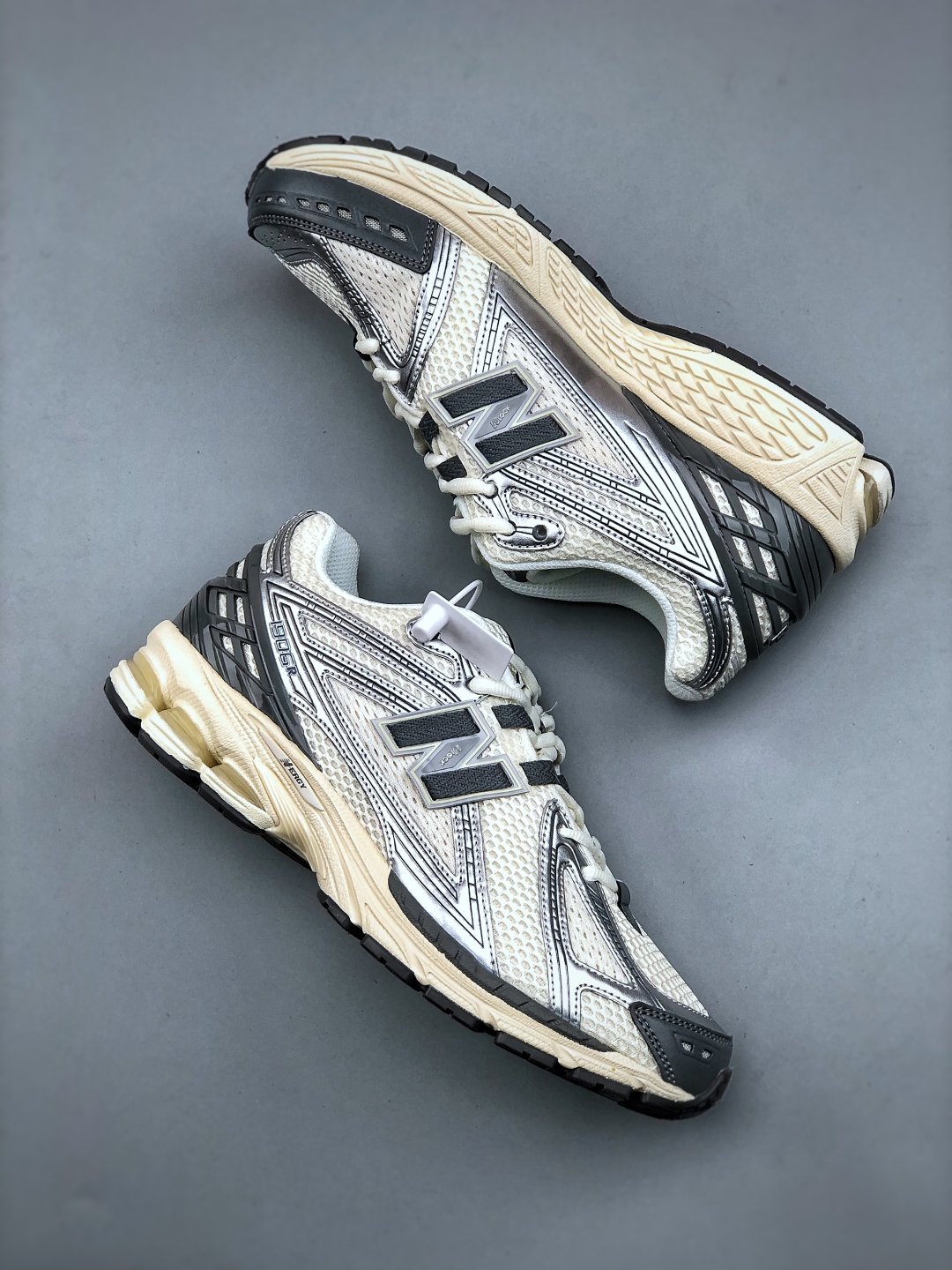 New Balance 1906RFS Retro Sneakers Classic Archival Design and Modern Tech 10 cmp i1745960830294 8507 0 8