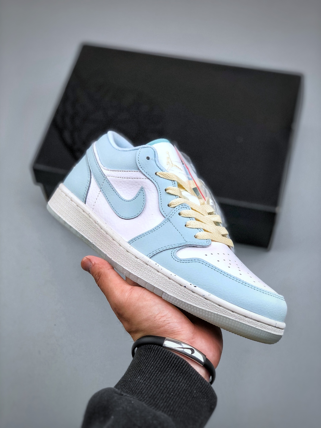 Air Jordan 1 Low 'Ice Blue' Premium Leather Casual Sneakers HJ5999-400 2 cmp i1745960953014 8397 0 0