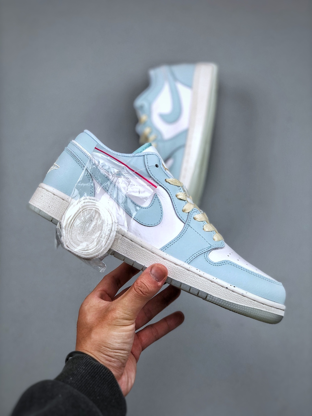 Air Jordan 1 Low 'Ice Blue' Premium Leather Casual Sneakers HJ5999-400 5 cmp i1745960970922 1355 0 2