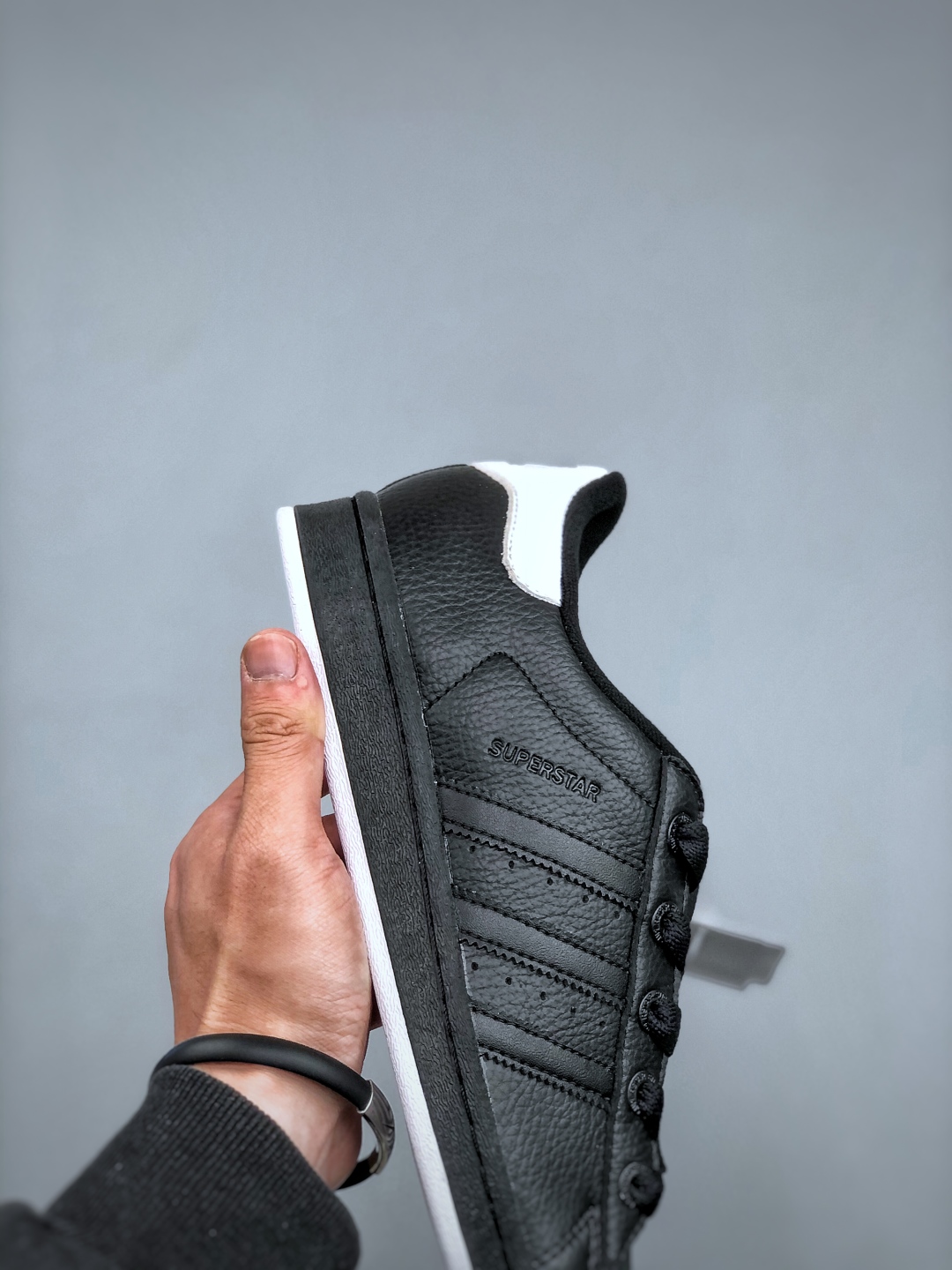 Adidas Originals Superstar 2 Low-Top Sneaker - JR0029 - Comfortable & Durable 7 cmp i1745961230171 5019 0 5