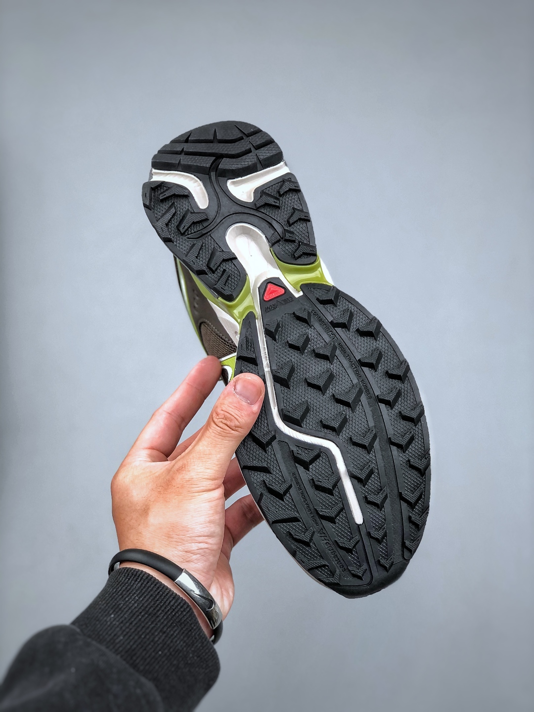 Salomon XT-Whisper Outdoor Running Shoes - Green Accent, Lightweight Design 9 cmp i1745961542331 1104 0 7