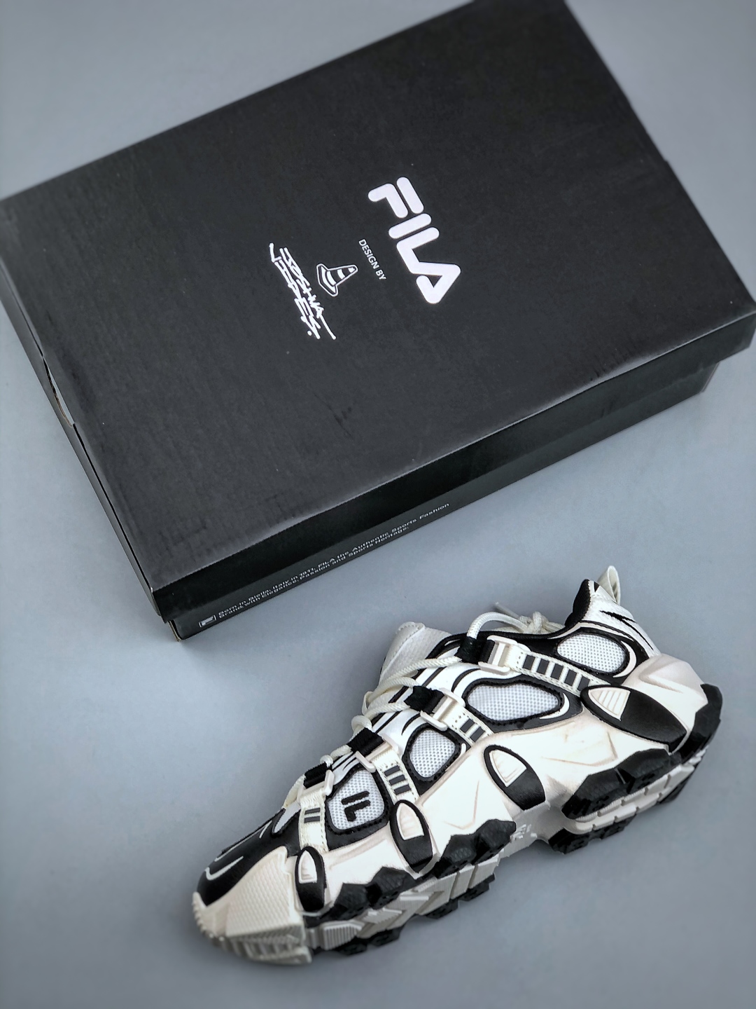 Fila Fusion Exocet Women's Sneakers - Stylish, Comfortable & Retro-Inspired 4 cmp i1745961604757 7824 0 2