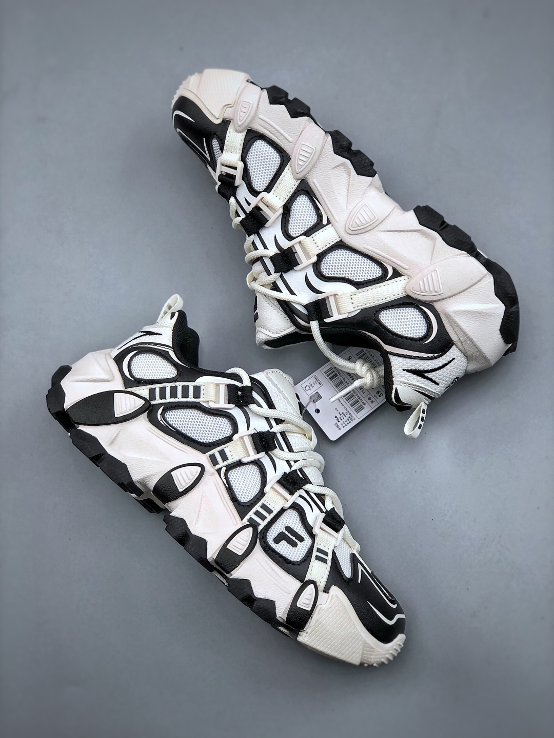 Fila Fusion Exocet Women's Sneakers - Stylish, Comfortable & Retro-Inspired 10 cmp i1745961606977 7263 0 8