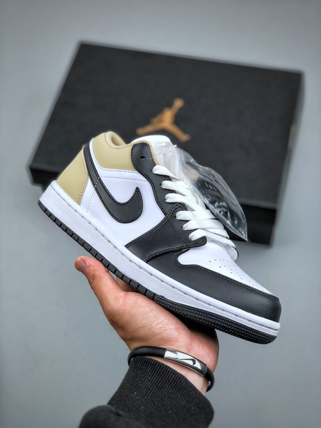 Air Jordan 1 Low Black White Yellow Sneaker, Low-Top Design, Sizes 36-46 2 cmp i1745961688410 781 0 0