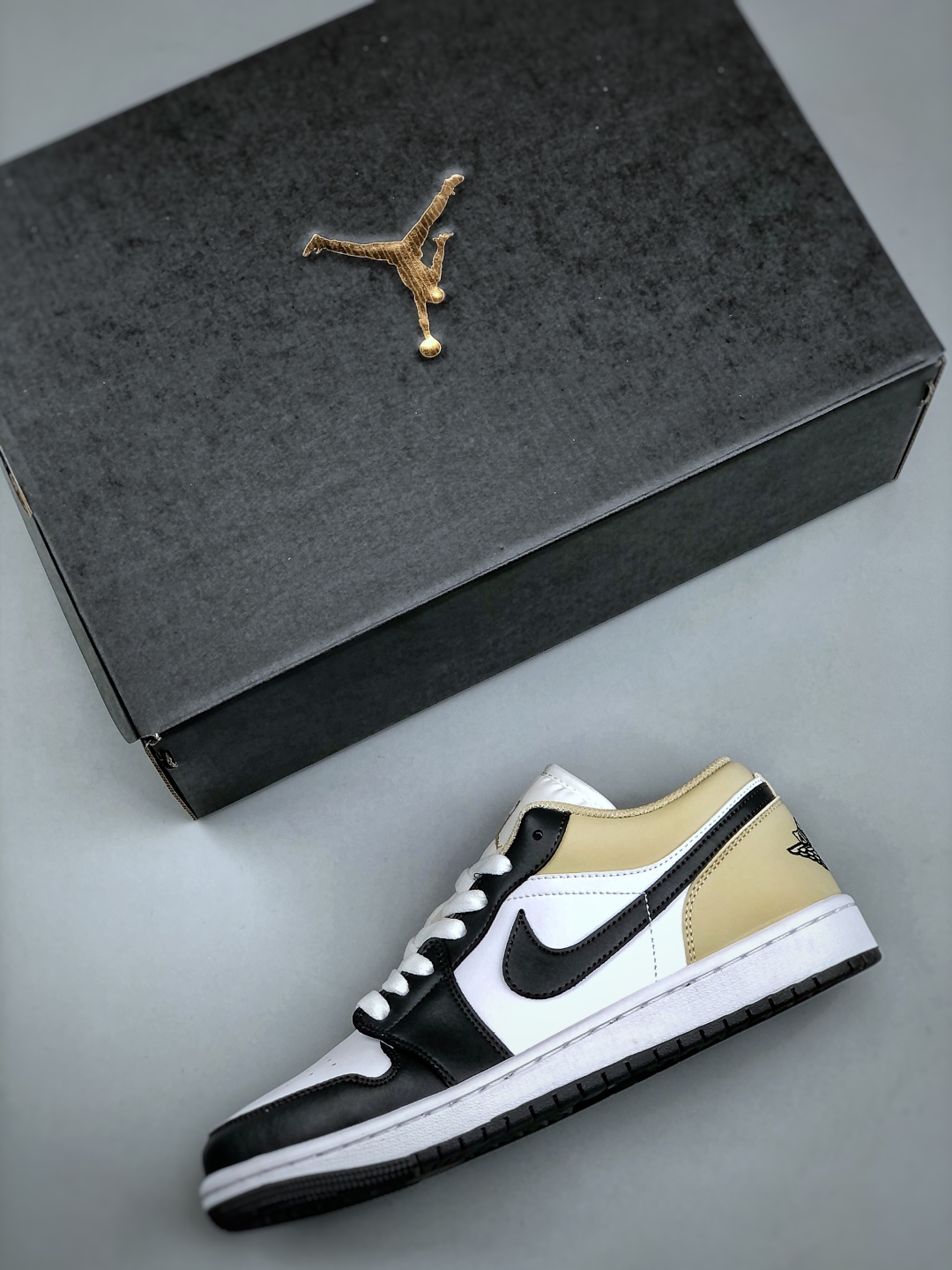 Air Jordan 1 Low Black White Yellow Sneaker, Low-Top Design, Sizes 36-46 4 cmp i1745961688415 64 0 2