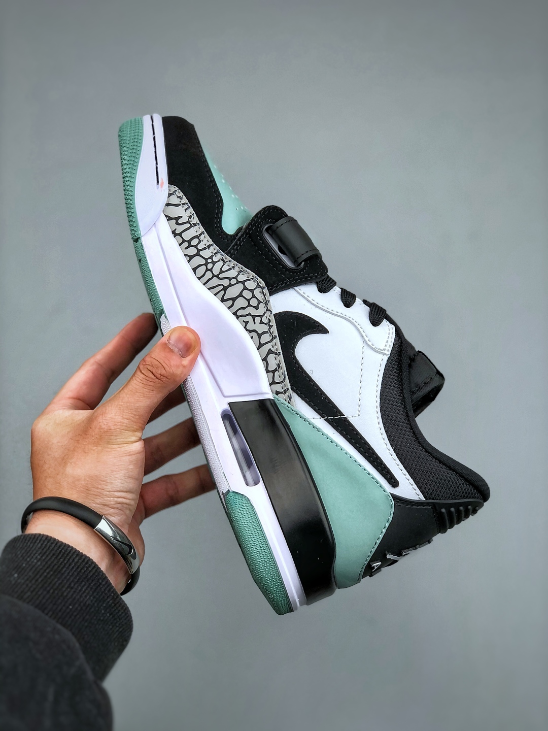 Nike Air Jordan Legacy 312 Low Leather White Black Green 3 cmp i1745961728154 5224 0 1