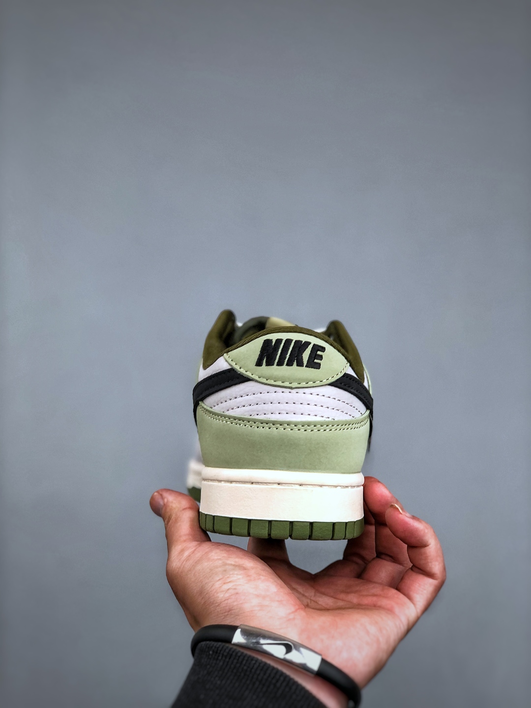 Nike SB Dunk Low x The North Face Sneakers - Grey, Brown & Black 8 cmp i1745962223542 8584 0 6