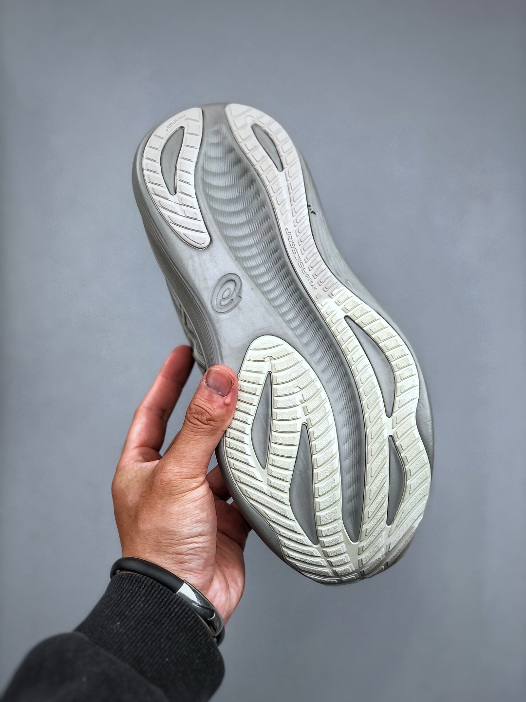 Asics Gel-Nimbus 27 Gray Running Shoes - Breathable, Cushioned, and Durable 9 cmp i1745962289300 5116 0 7