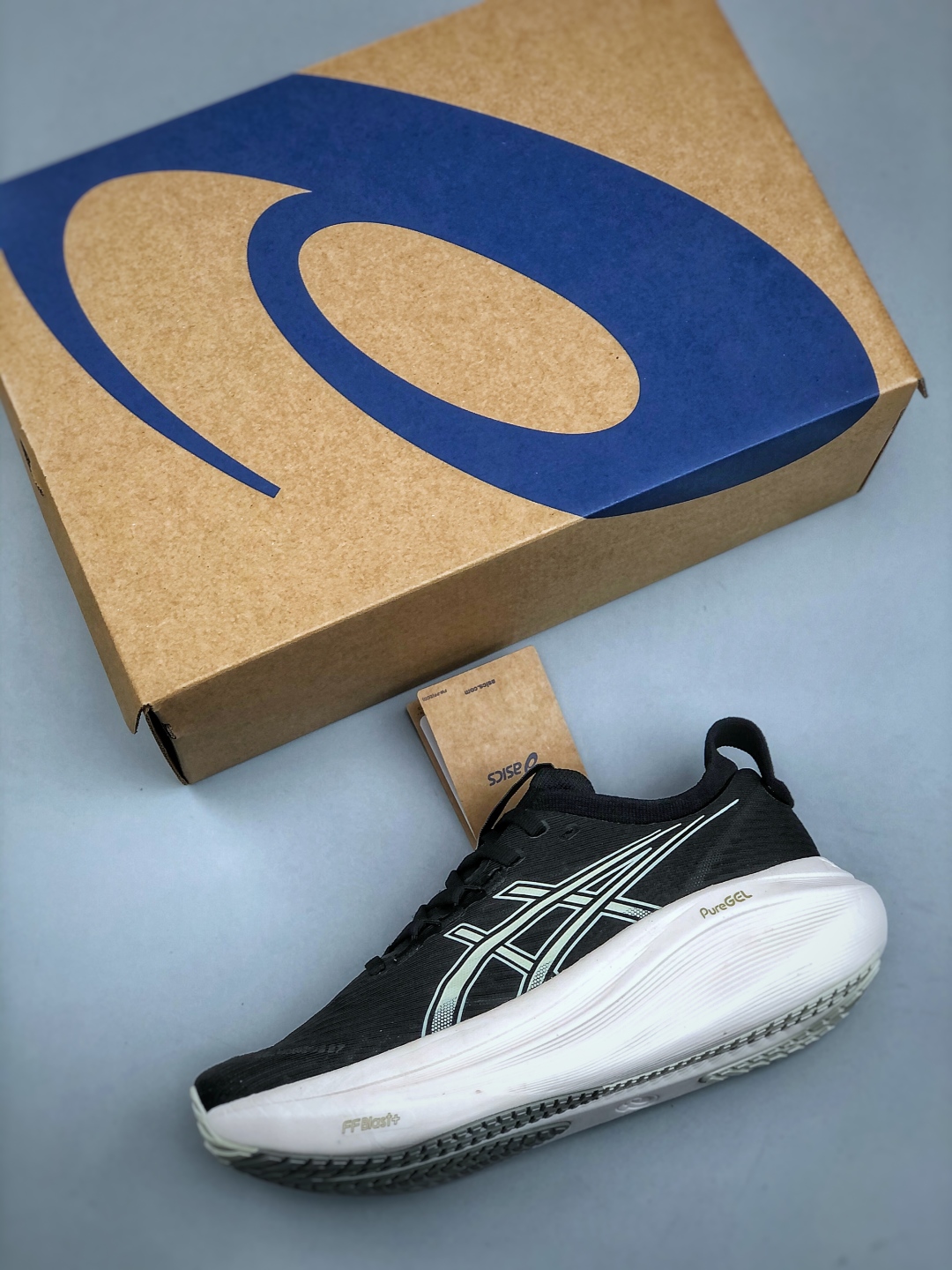 Asics Gel-Nimbus 27: Retro, Breathable, Cushioned Running Shoes for Men & Women 4 cmp i1745962332850 789 0 2