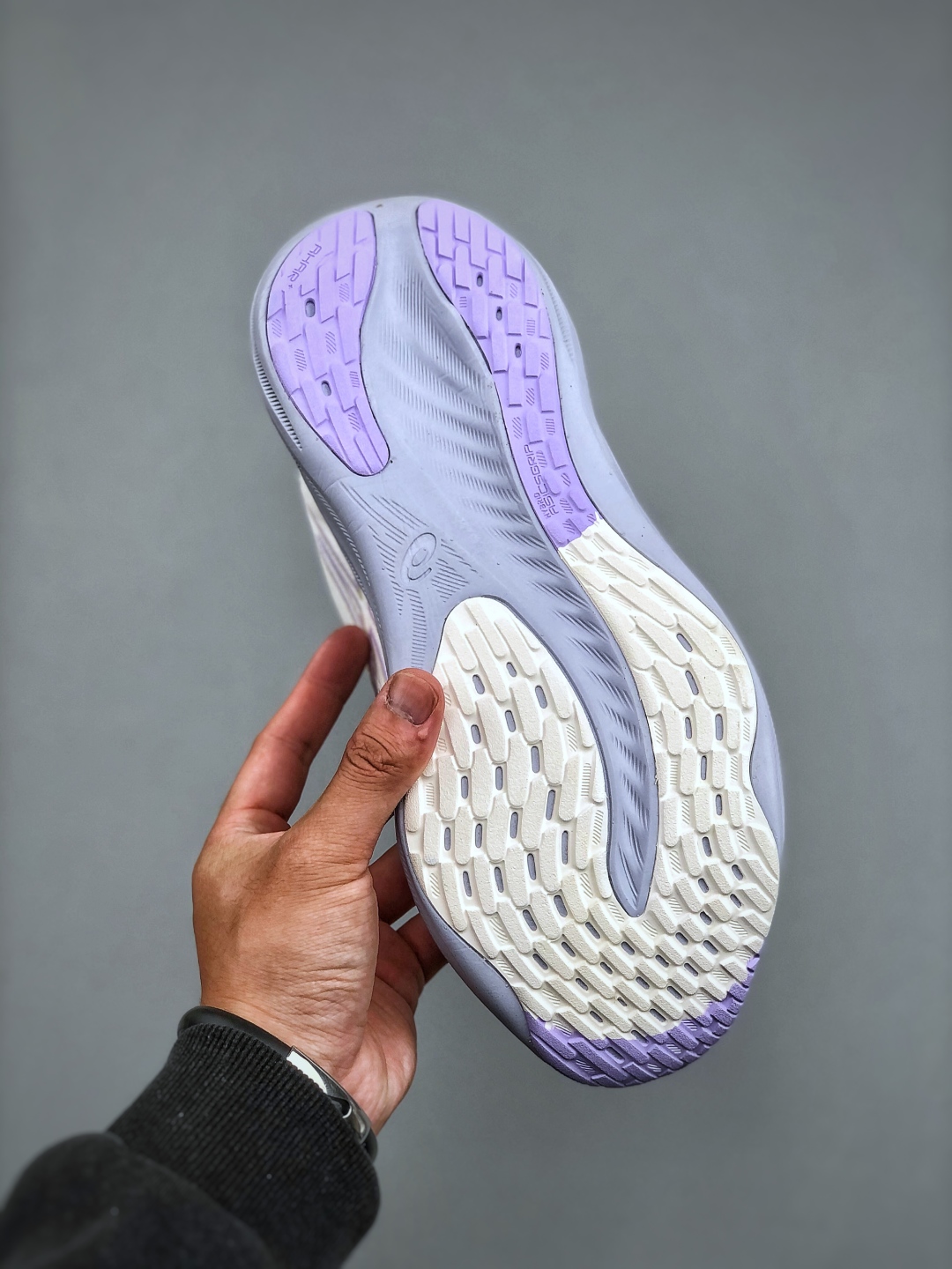 Asics Gel-Nimbus 26 White/Lavender Running Shoes - Breathable & Durable 9 cmp i1745962350537 6904 0 7