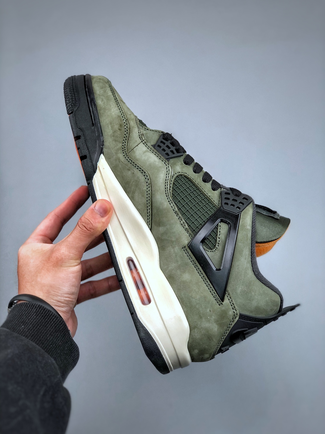 Nike Air Jordan 4 Retro x UNDEFEATED Military Green Suede Sneakers 3 cmp i1745962742408 1789 0 1