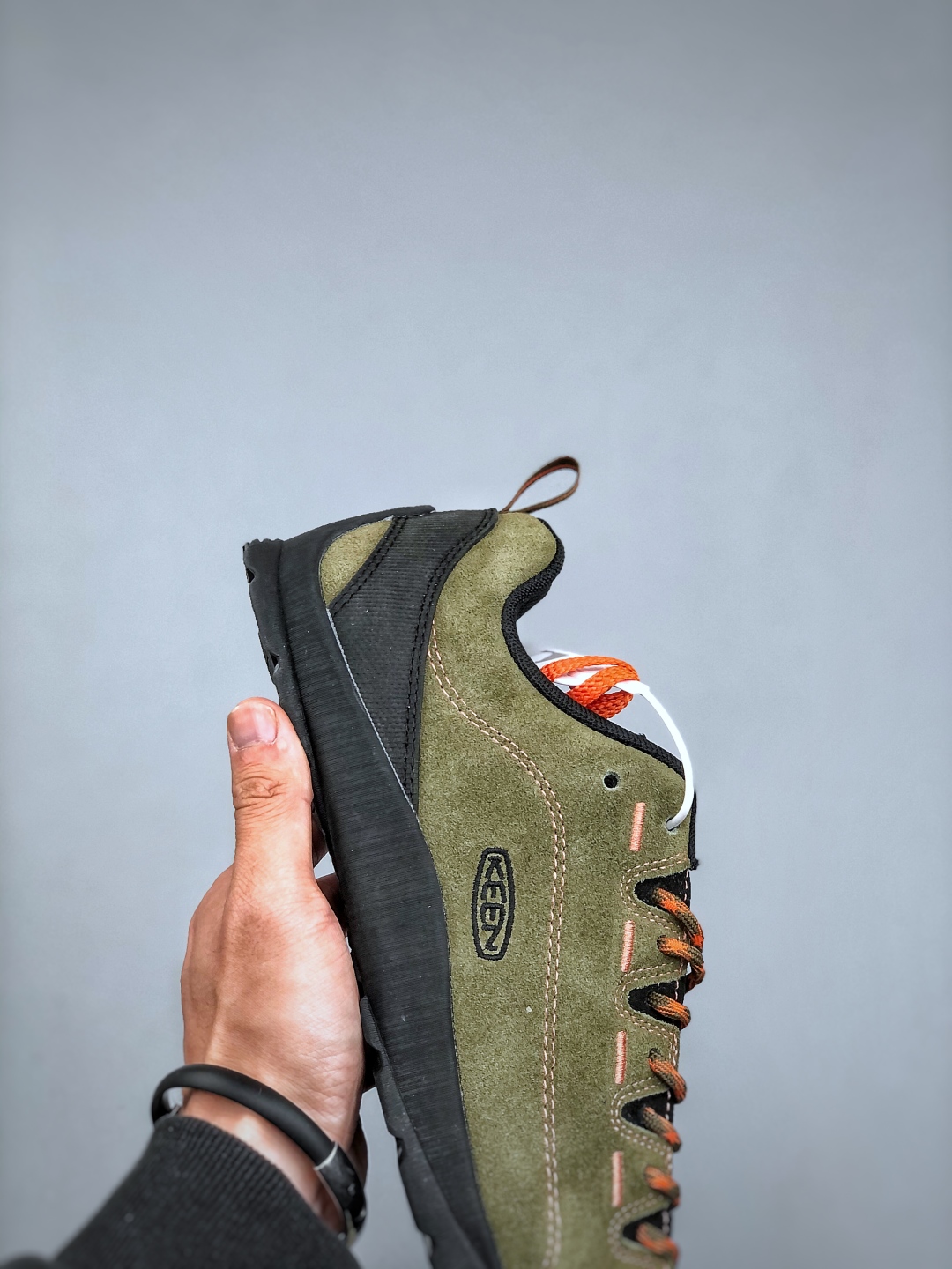 KEEN Retro Hiking Shoes - Lightweight, Durable, and Stylish for Everyday Wear 7 cmp i1745962806352 5732 0 5