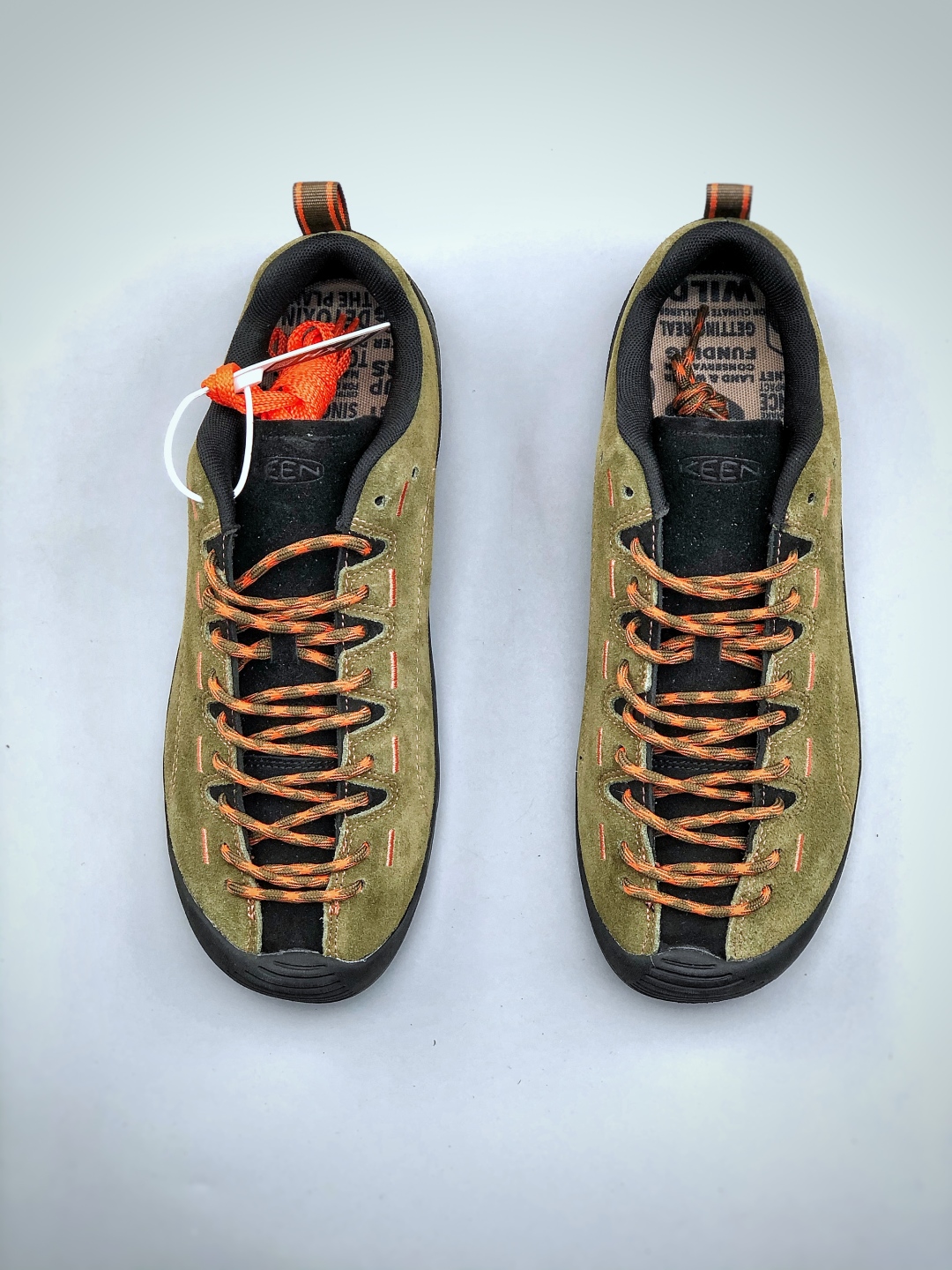 KEEN Retro Hiking Shoes - Lightweight, Durable, and Stylish for Everyday Wear 6 cmp i1745962806368 2949 0 4