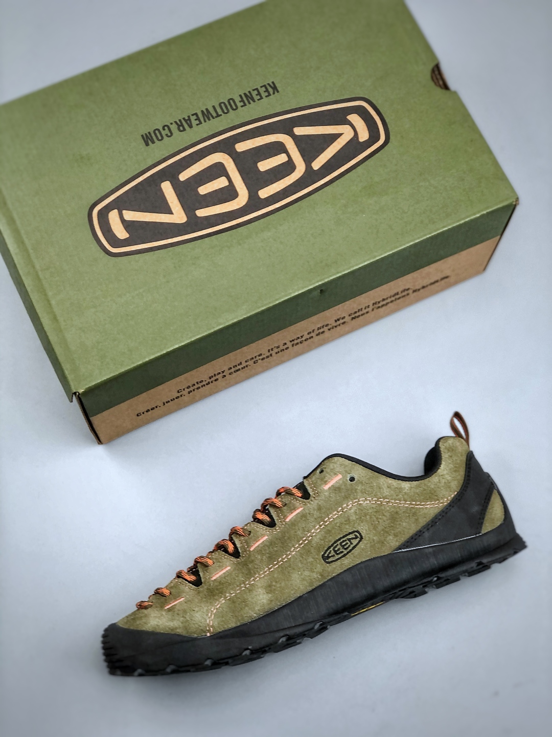KEEN Retro Hiking Shoes - Lightweight, Durable, and Stylish for Everyday Wear 4 cmp i1745962806374 467 0 2