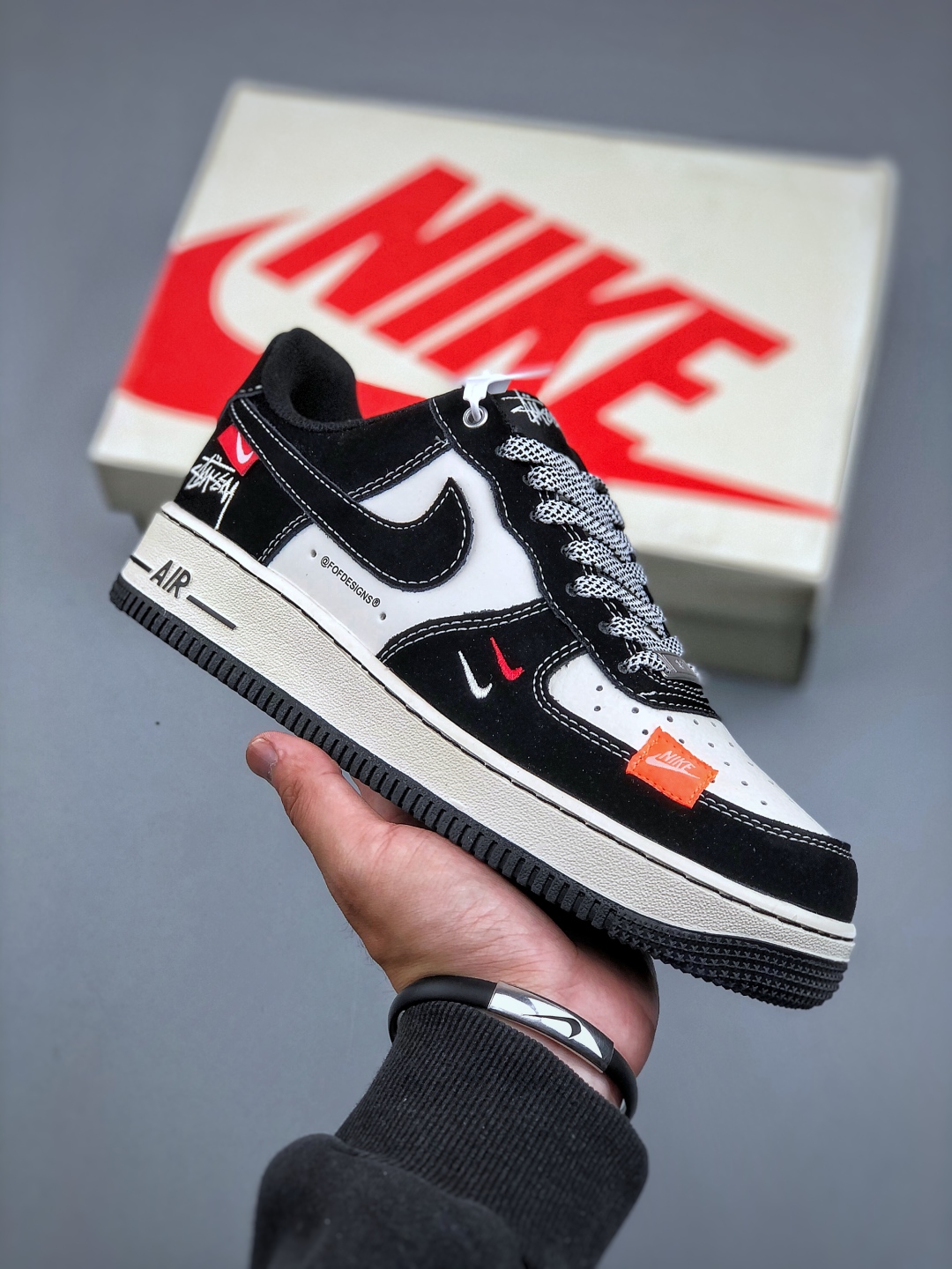 Nike Air Force 1 '07 Low Stussy Black and White Casual Sneakers 2 cmp i1745963333493 5045 0 0