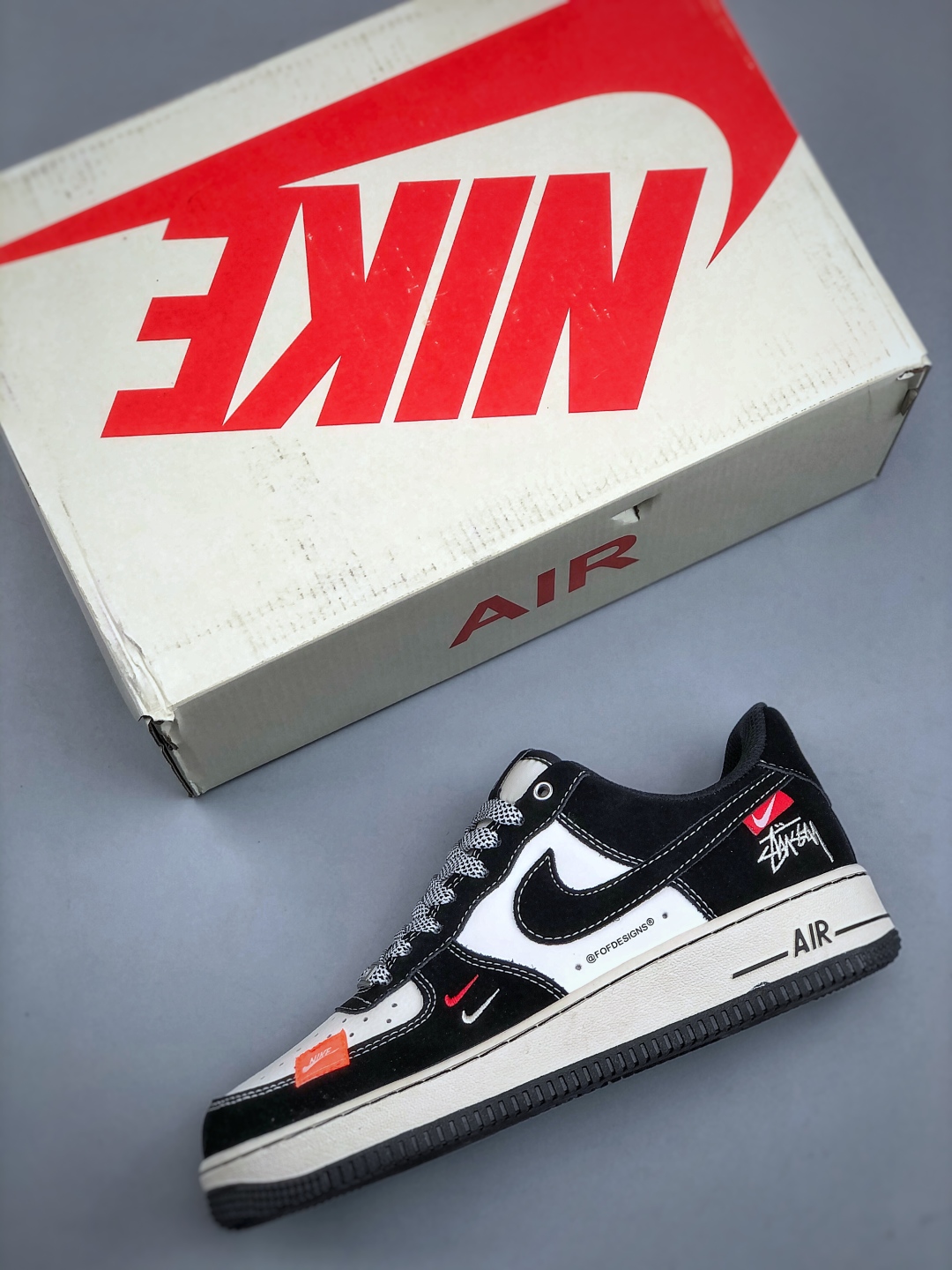 Nike Air Force 1 '07 Low Stussy Black and White Casual Sneakers 4 cmp i1745963333542 7401 0 2