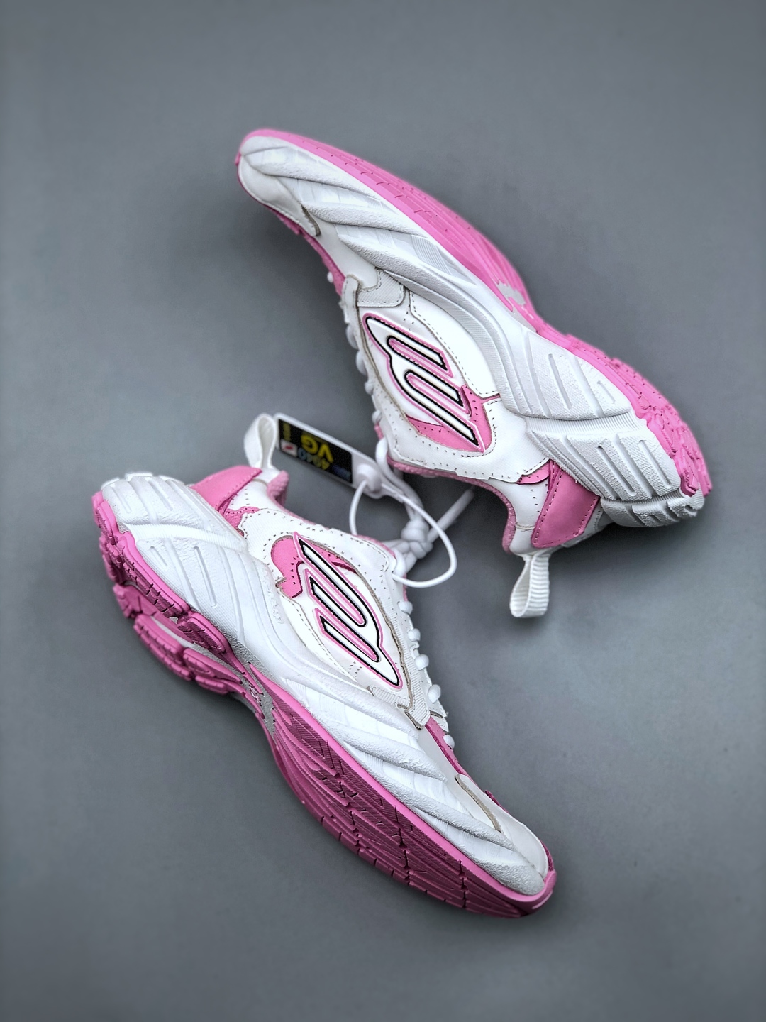Balenciaga Monday Sneakers: Avant-Garde Design, Comfortable, and Stylish 10 cmp i1746156003953 3534 0 8
