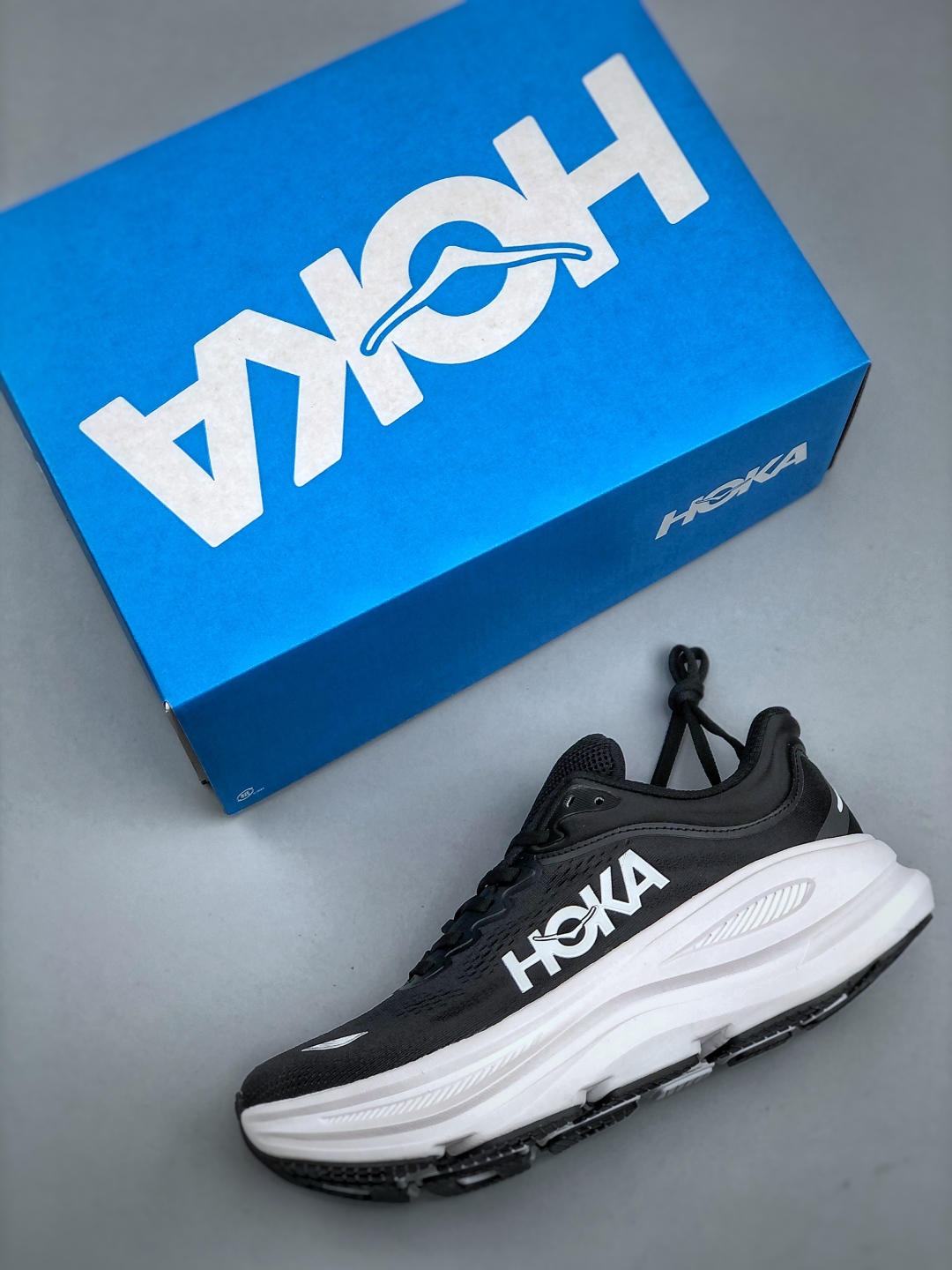 Hoka One One Bondi 9 Wide: Comfortable, Cushioned Running Shoes for Women 4 cmp i1746156045817 8943 0 2