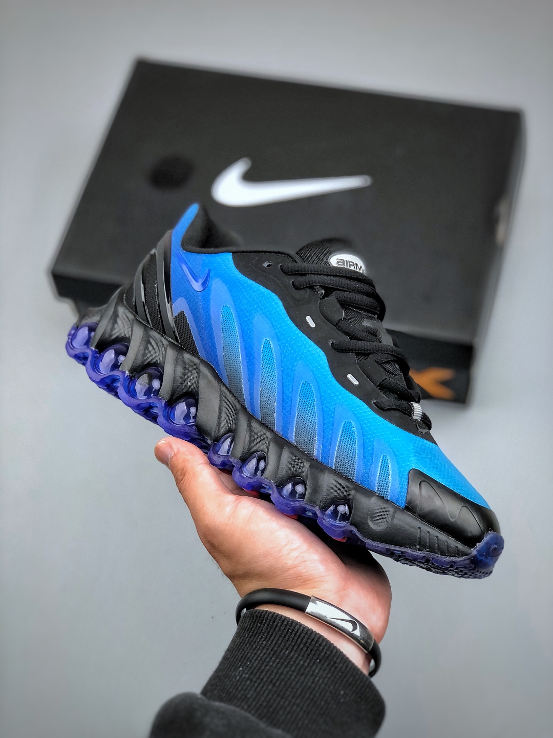 Nike Air Max DN8: Dynamic Air Cushioning for All-Day Comfort(FQ7860 500) 2 cmp i1746156223238 9652 0 0