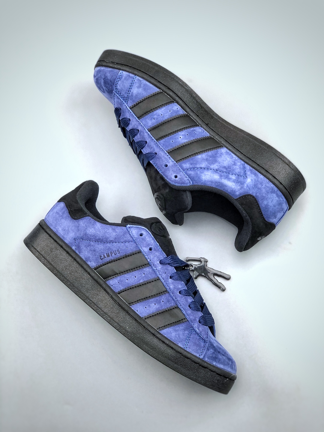 Adidas Originals Campus 00s: Retro-Cool Casual Bread Shoes in Deep Blue 10 cmp i1746157392881 1683 0 8