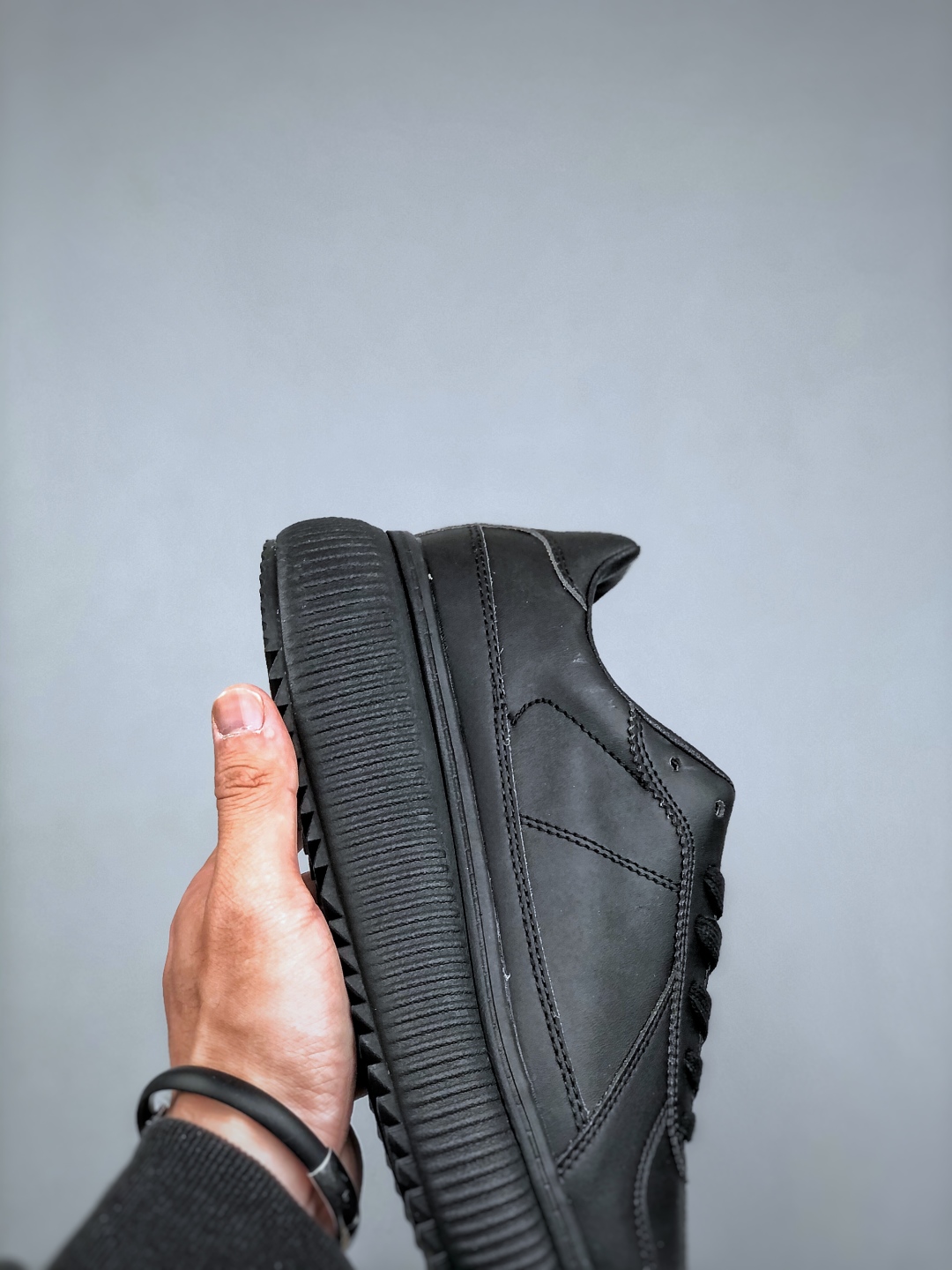 Onitsuka Tiger Delecity Platform Sneakers - Durable, Low-Top, and Stylish 7 cmp i1746157846063 5540 0 5