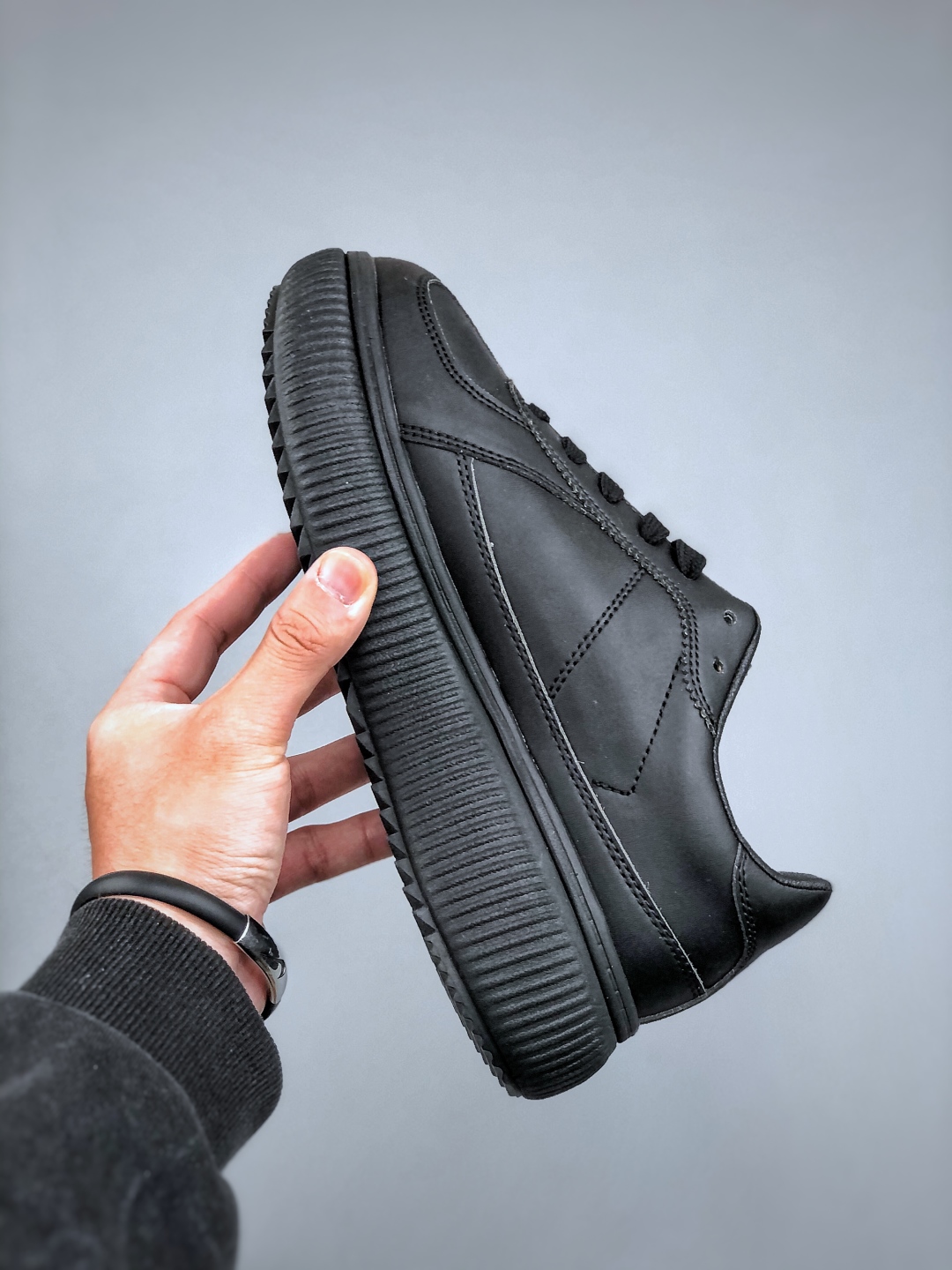 Onitsuka Tiger Delecity Platform Sneakers - Durable, Low-Top, and Stylish 3 cmp i1746157846067 7339 0 1