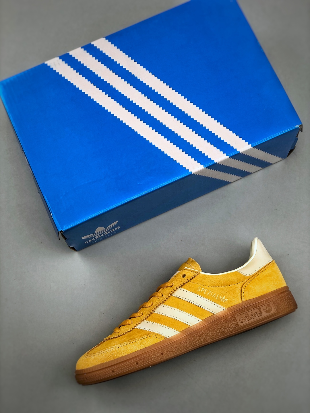 Adidas Handball Spezial IF7088 Classic Retro Casual Sneakers - Yellow 4 cmp i1746158908209 8335 0 2