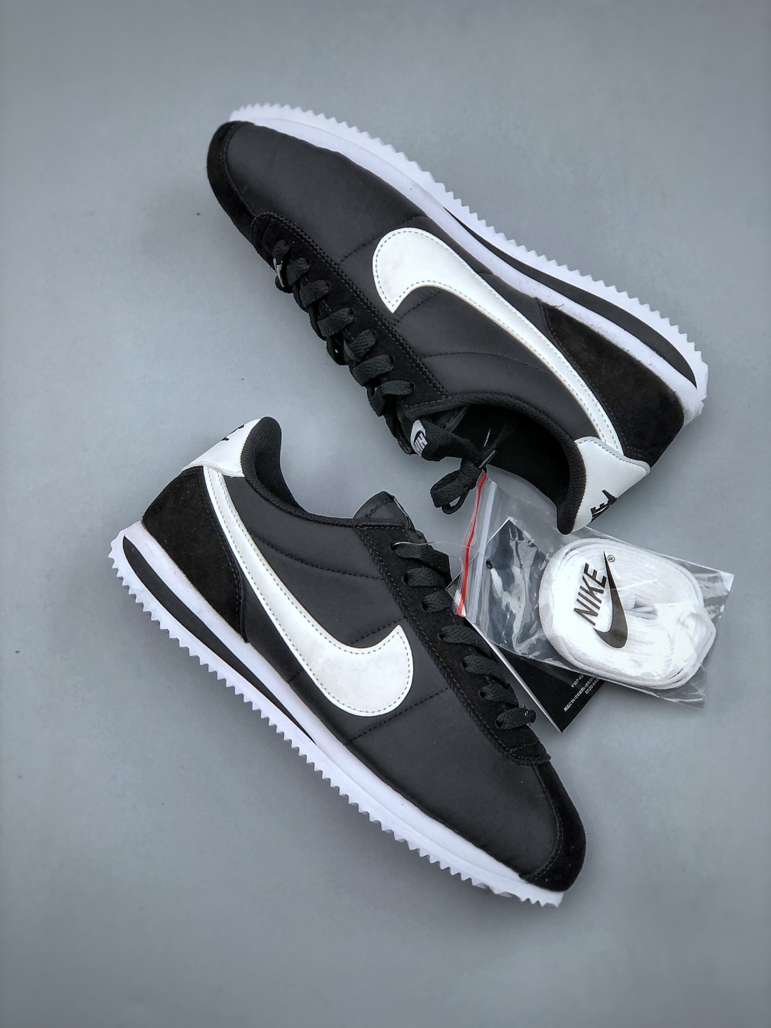 Nike Cortez Classic Leather Retro Running Shoes HF0263-001 10 cmp i1746220596106 540 0 8