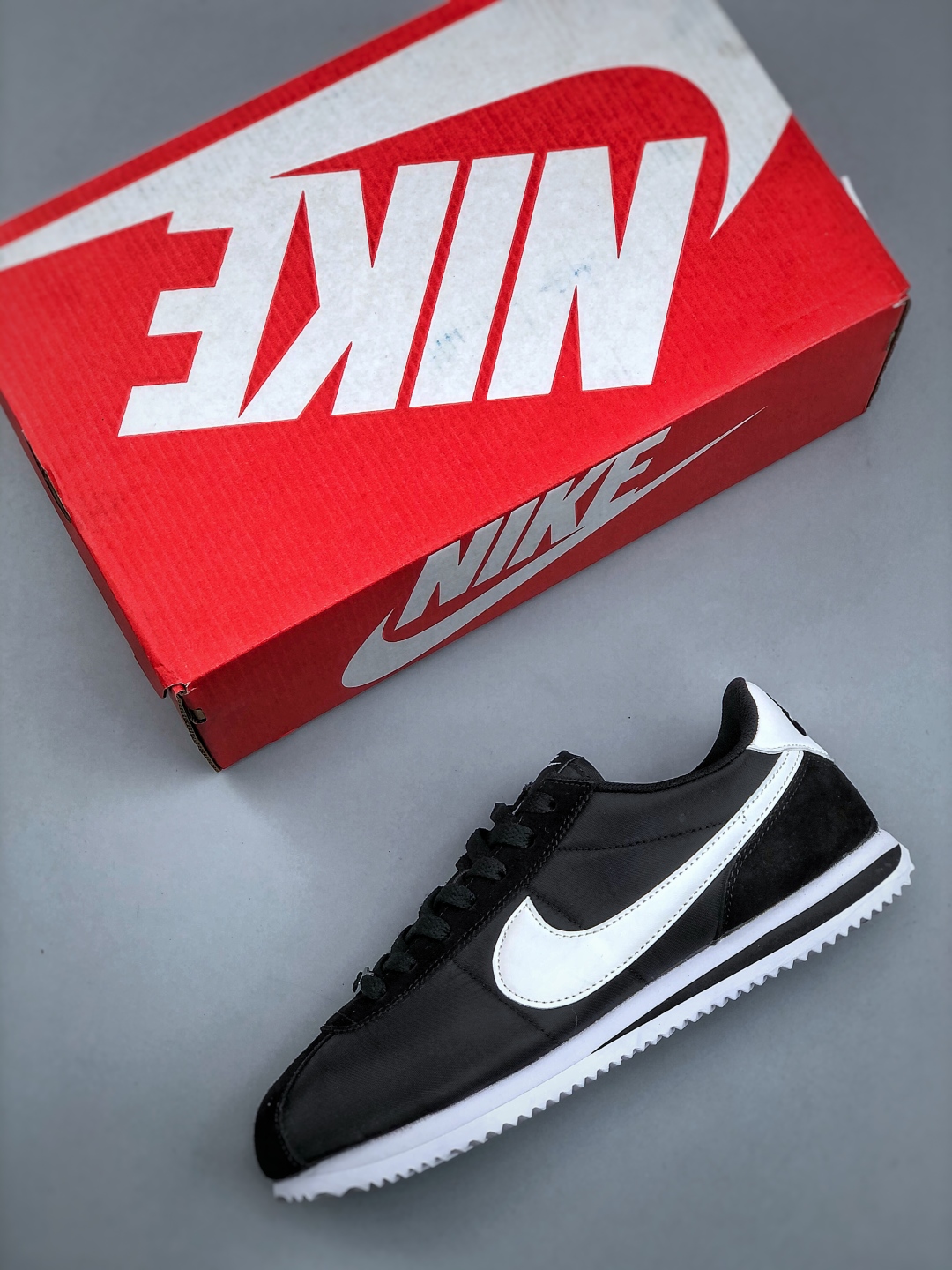 Nike Cortez Classic Leather Retro Running Shoes HF0263-001 4 cmp i1746220596110 1621 0 2