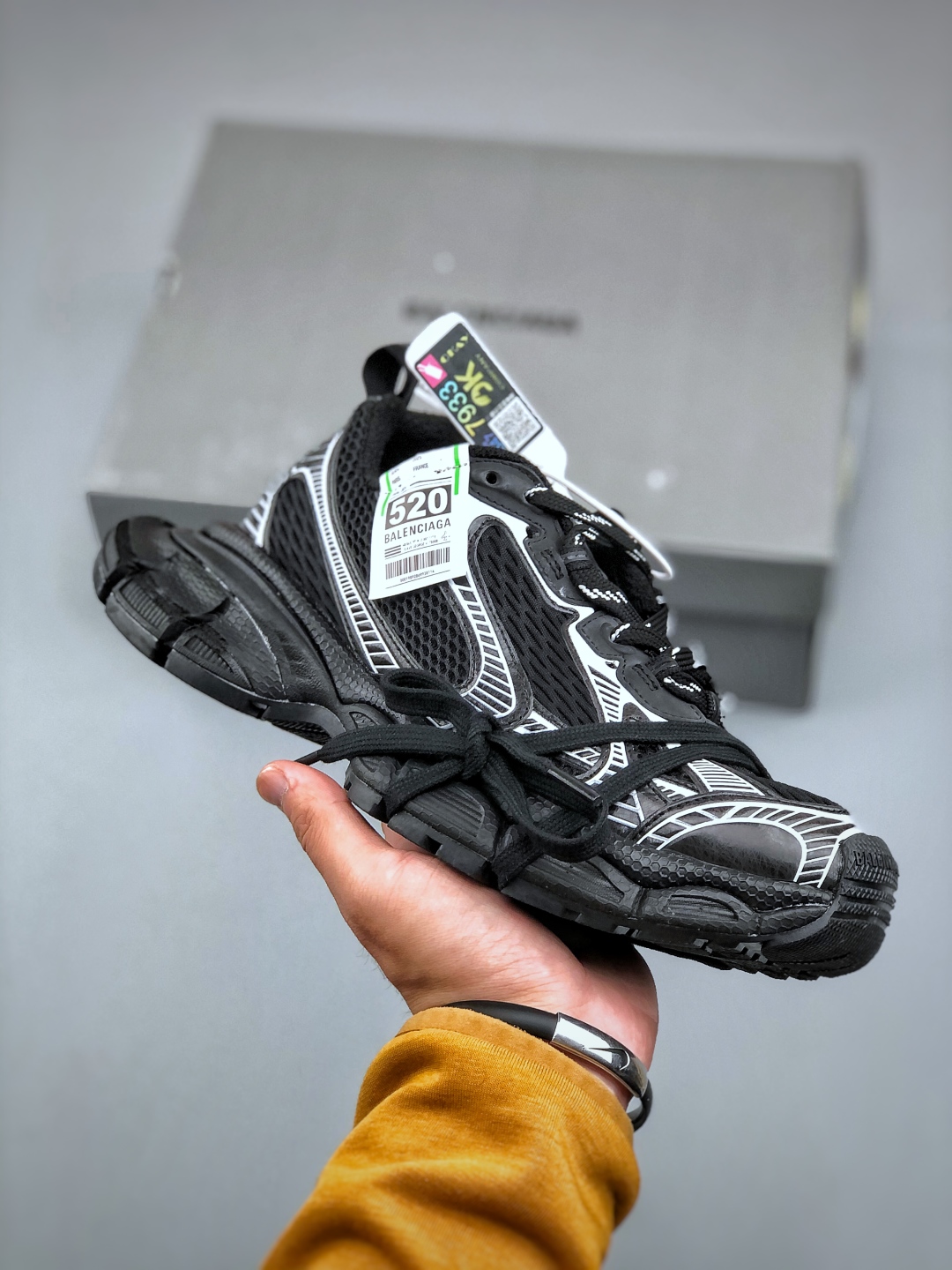 Balenciaga 3XL Sneakers - Low-Top Retro Style Chunky Sole Running Shoes 2 cmp i1746220825982 2952 0 0