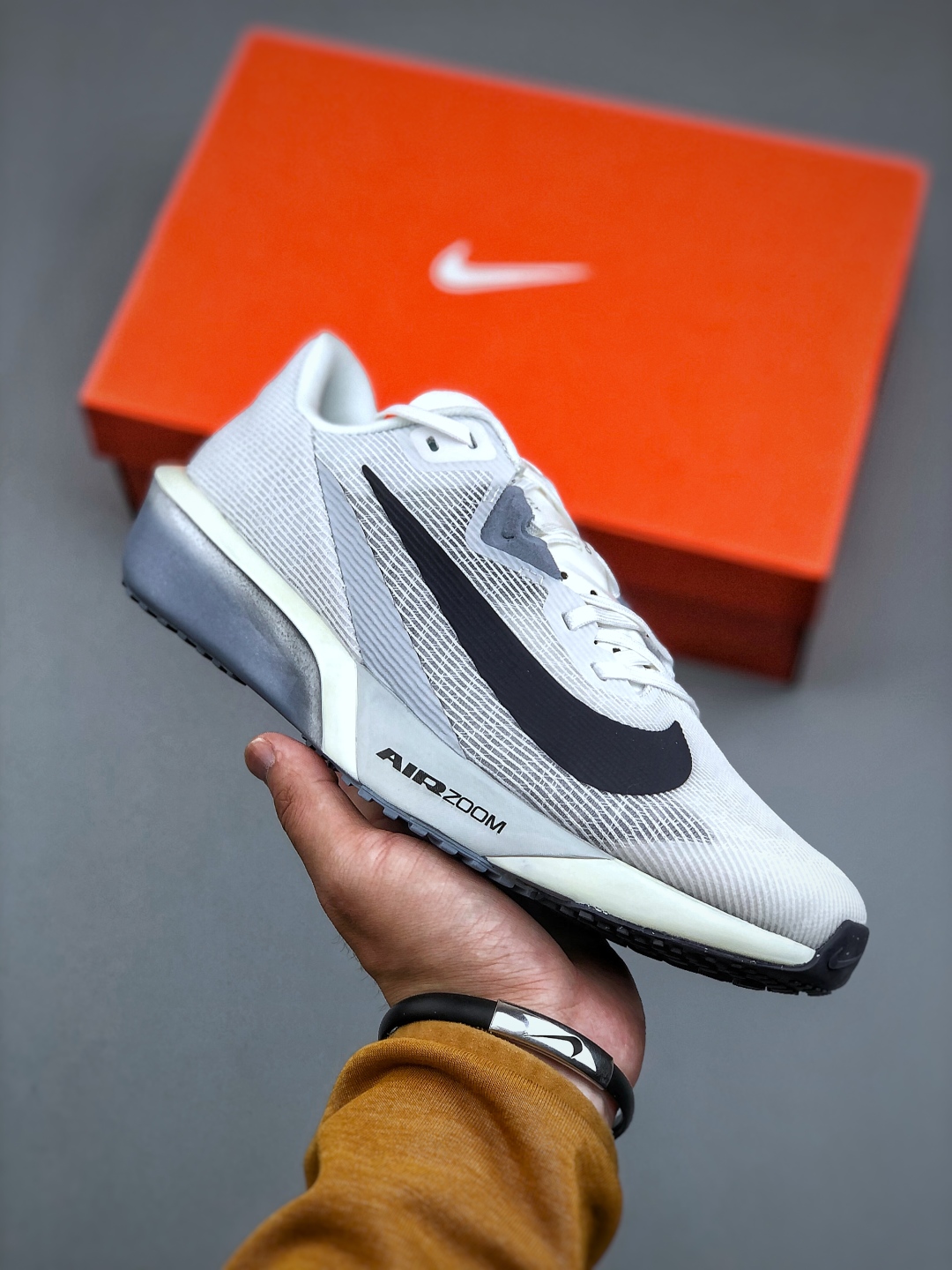 Nike Air Zoom Rival Fly 4 Lightweight Running Shoes FV6040-102 2 cmp i1746220893546 6164 0 0