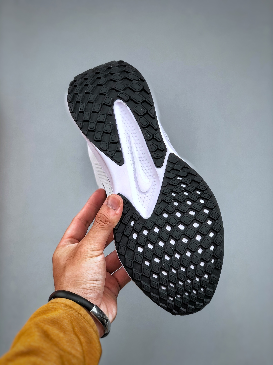 Nike Quest 6 Running Shoes - Breathable Mesh, Lightweight, and Comfortable 9 cmp i1746220955096 6524 0 7
