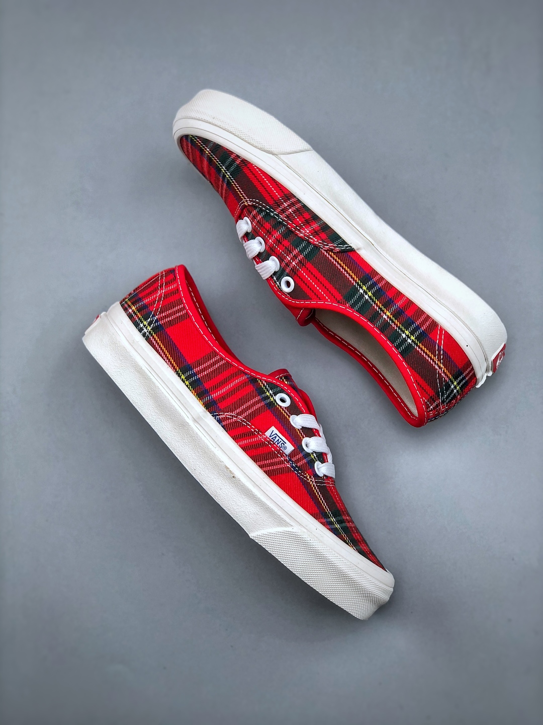 Vans Authentic x Pendleton Plaid Sneakers, Fashionable and Comfortable - Size 35-44 10 cmp i1746305005518 5174 0 8