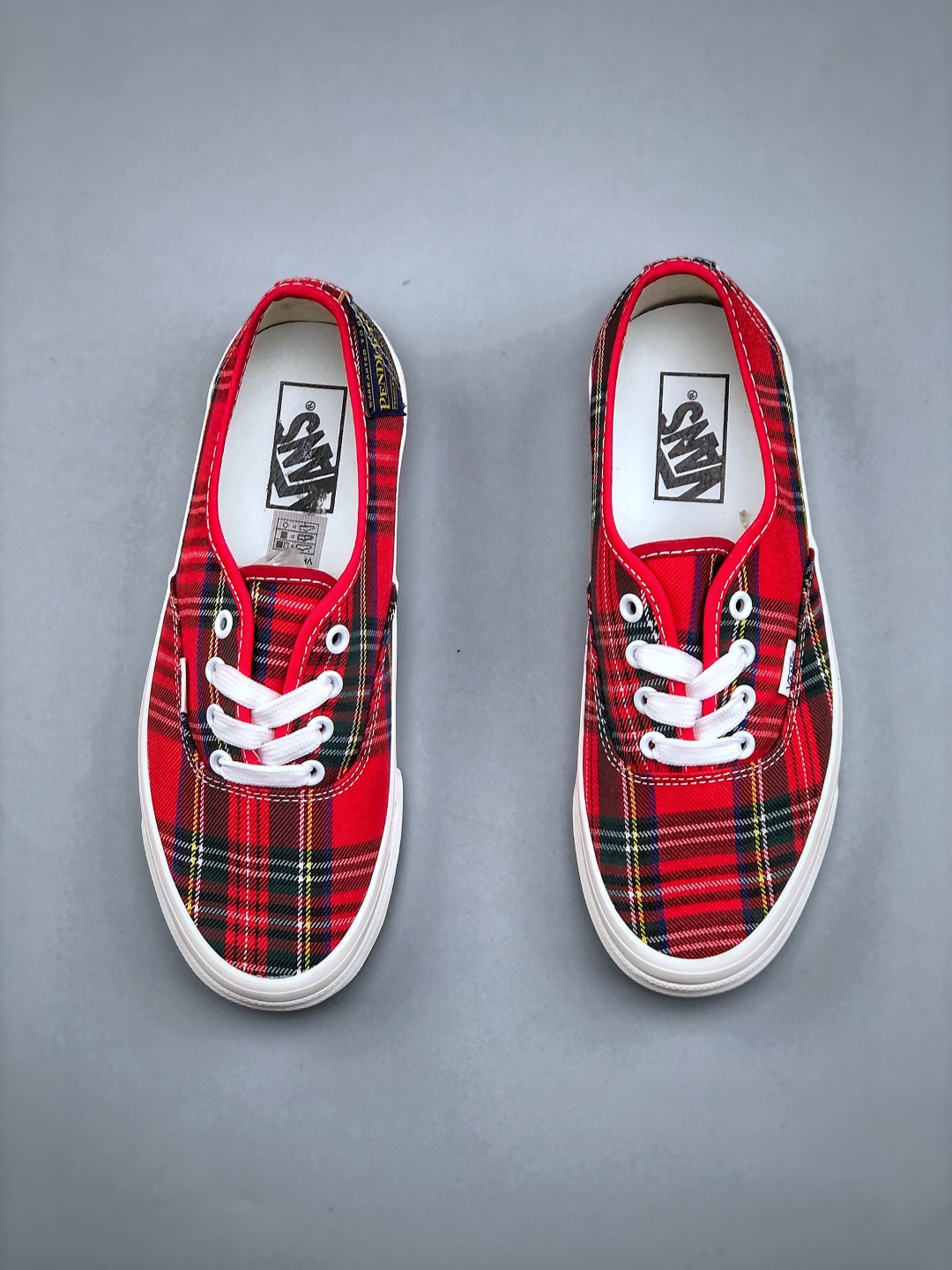 Vans Authentic x Pendleton Plaid Sneakers, Fashionable and Comfortable - Size 35-44 6 cmp i1746305009162 518 0 4