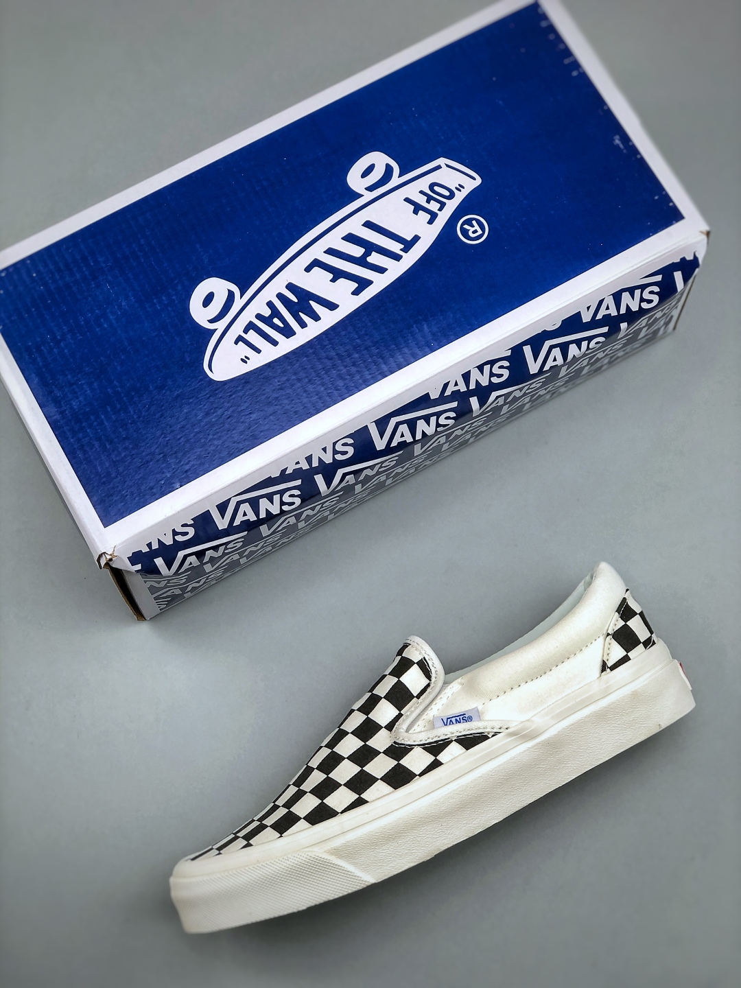 Vans Slip-On OG Classic LX Checkerboard Skate Shoes - Iconic Style & Comfort 4 cmp i1746305037744 9090 0 2