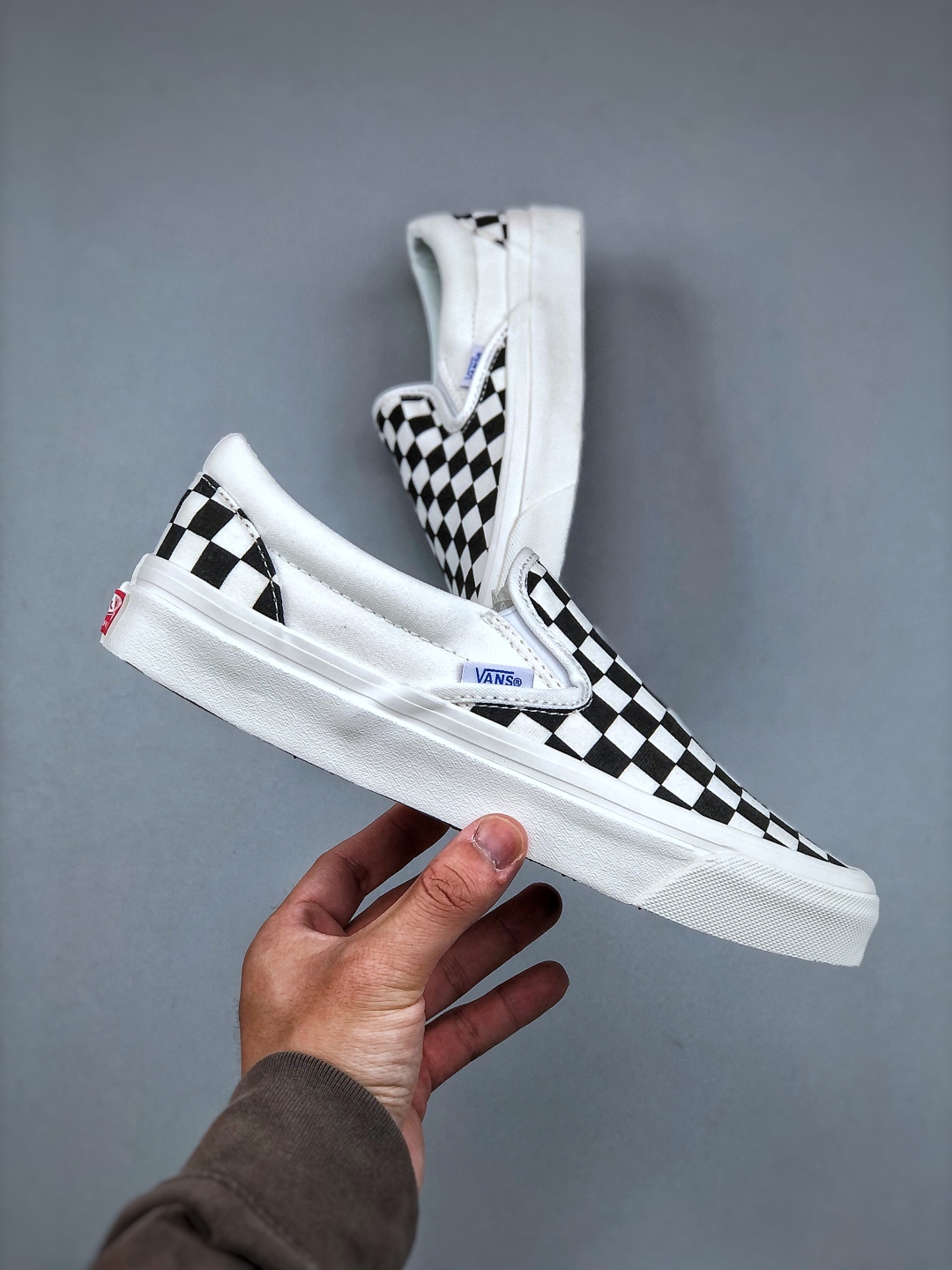 Vans Slip-On OG Classic LX Checkerboard Skate Shoes - Iconic Style & Comfort 5 cmp i1746305039954 4870 0 3
