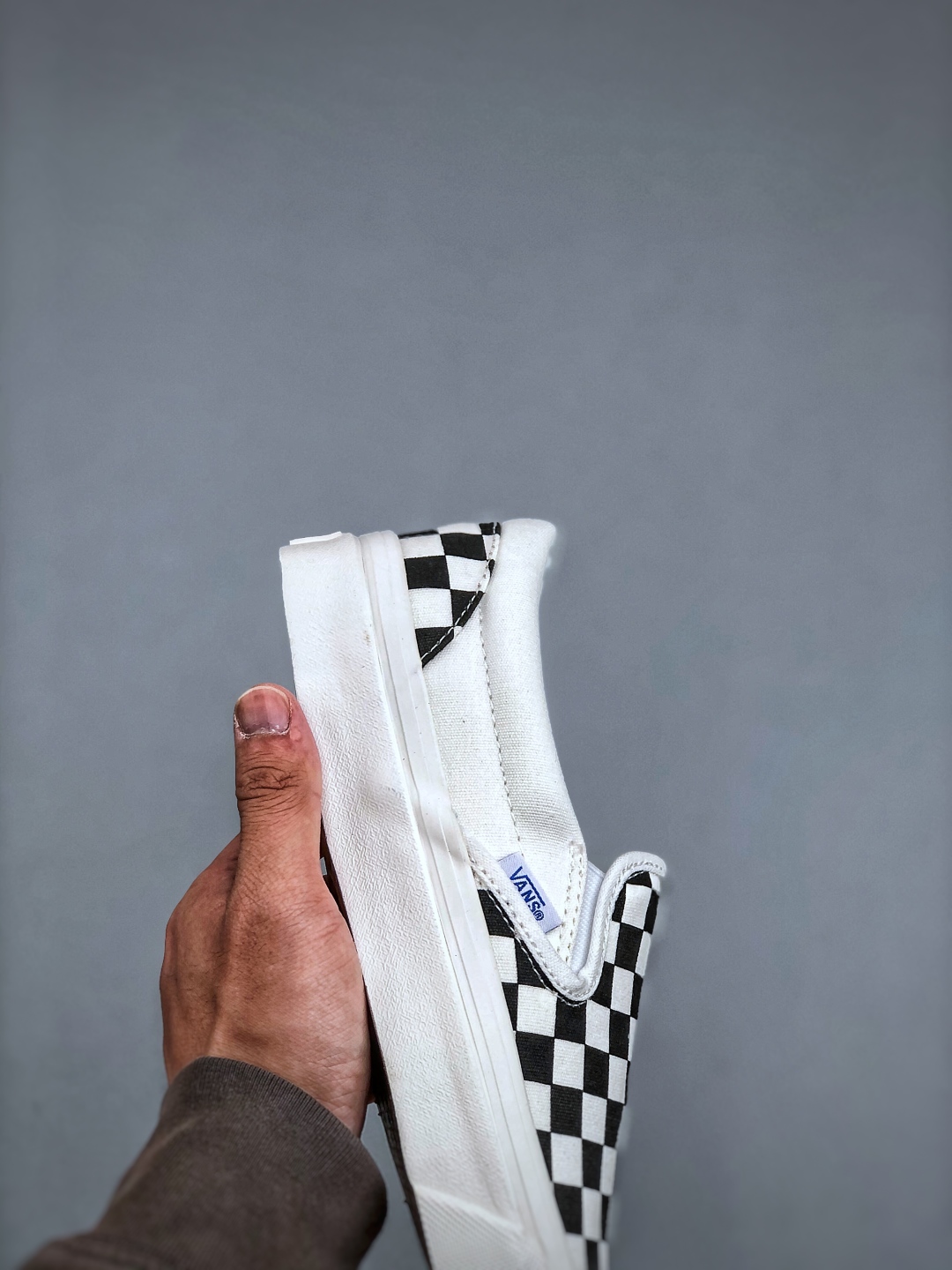 Vans Slip-On OG Classic LX Checkerboard Skate Shoes - Iconic Style & Comfort 7 cmp i1746305039963 7891 0 5
