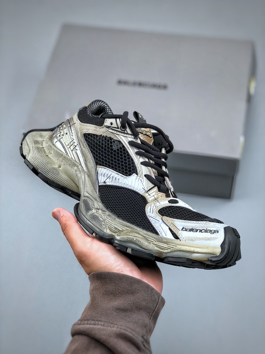Balenciaga Stapler Low Sneakers - Retro Style, Comfortable, and Versatile 2 cmp i1746305239298 6358 0 0