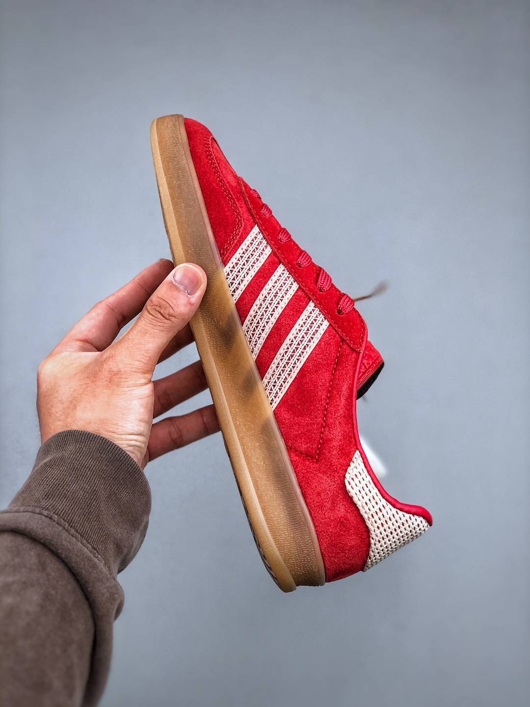 Adidas Original Gazelle Indoor Trainers - Low-Top Retro Casual Sneakers 3 cmp i1746305373937 2406 0 1