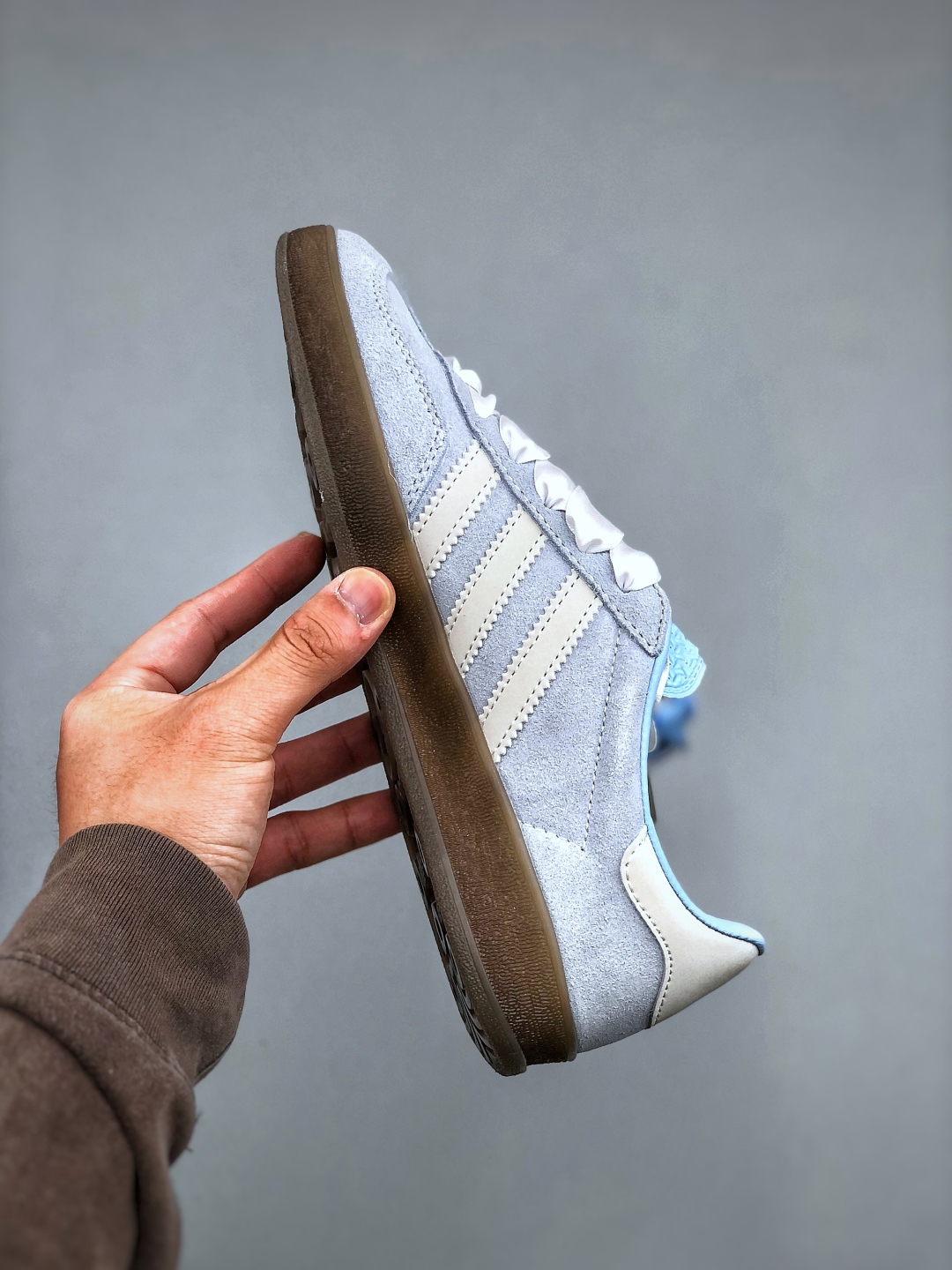 Adidas Original Gazelle Indoor Trainers - Retro Low-Top Sneakers 3 cmp i1746305388503 9765 0 1
